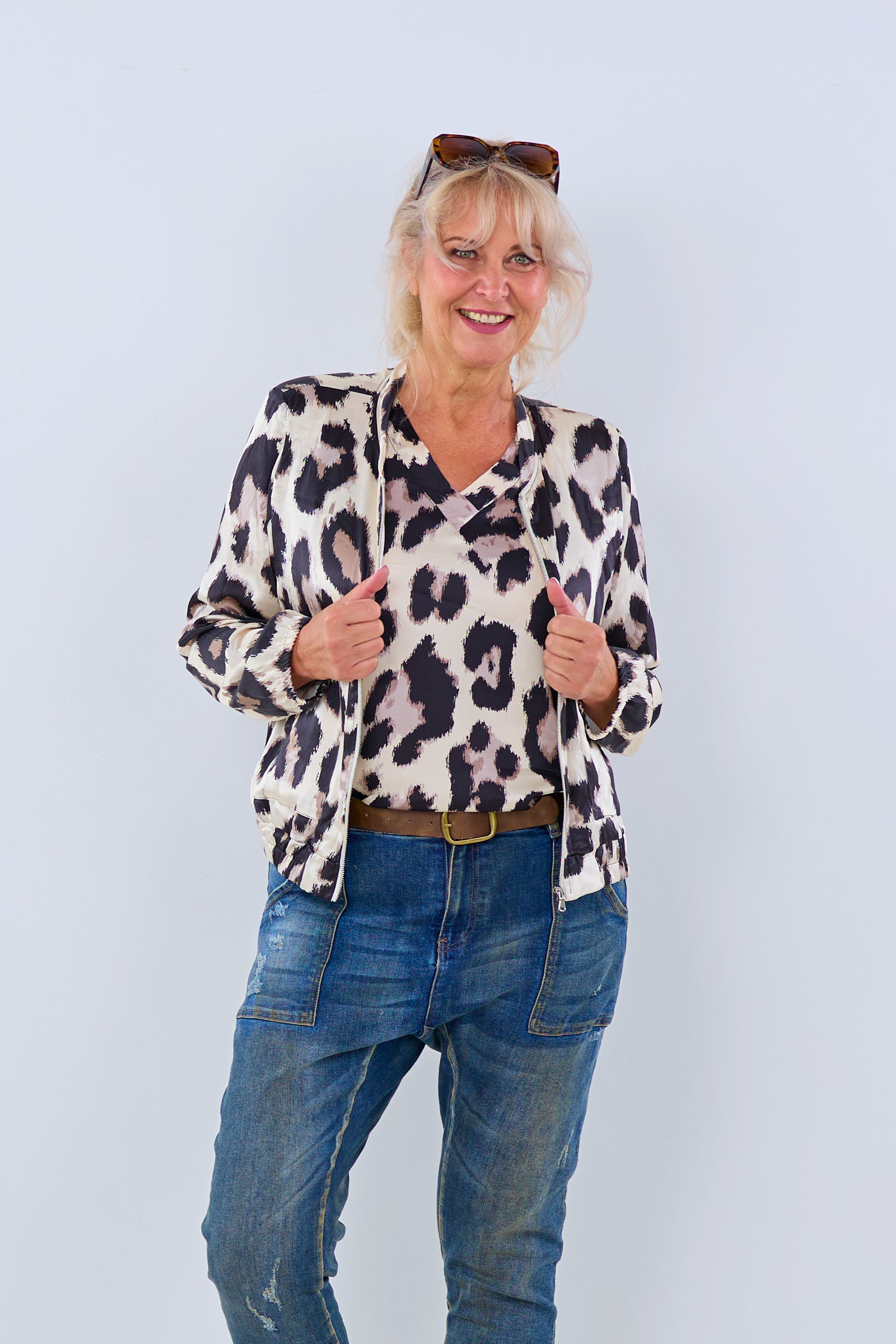 Satin Blouson im Leo Design, leo von Trends & Lifestyle