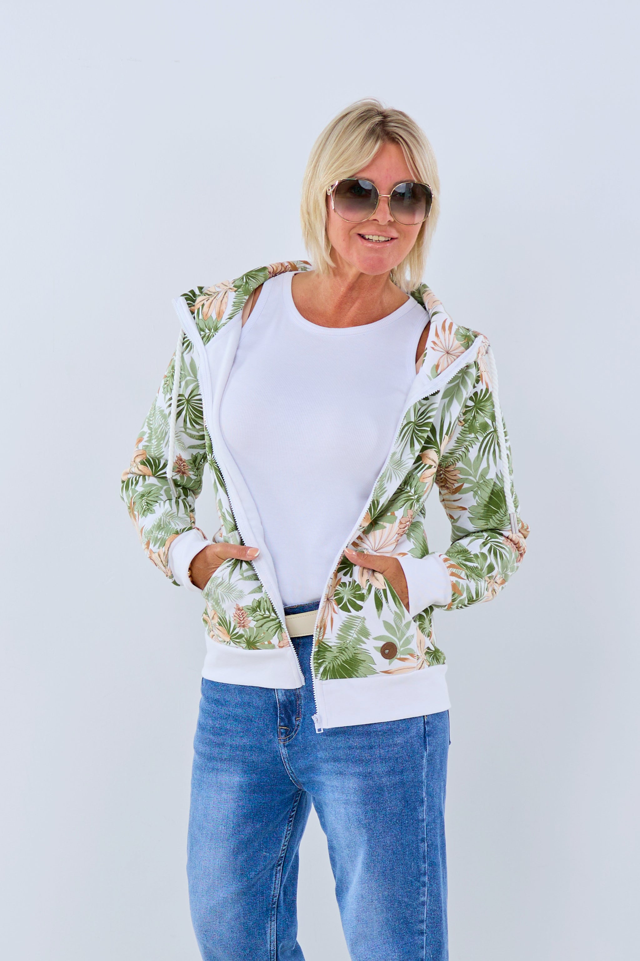 Palmen Hoodie Jacke, weiß-lindgrün von Trends & Lifestyle