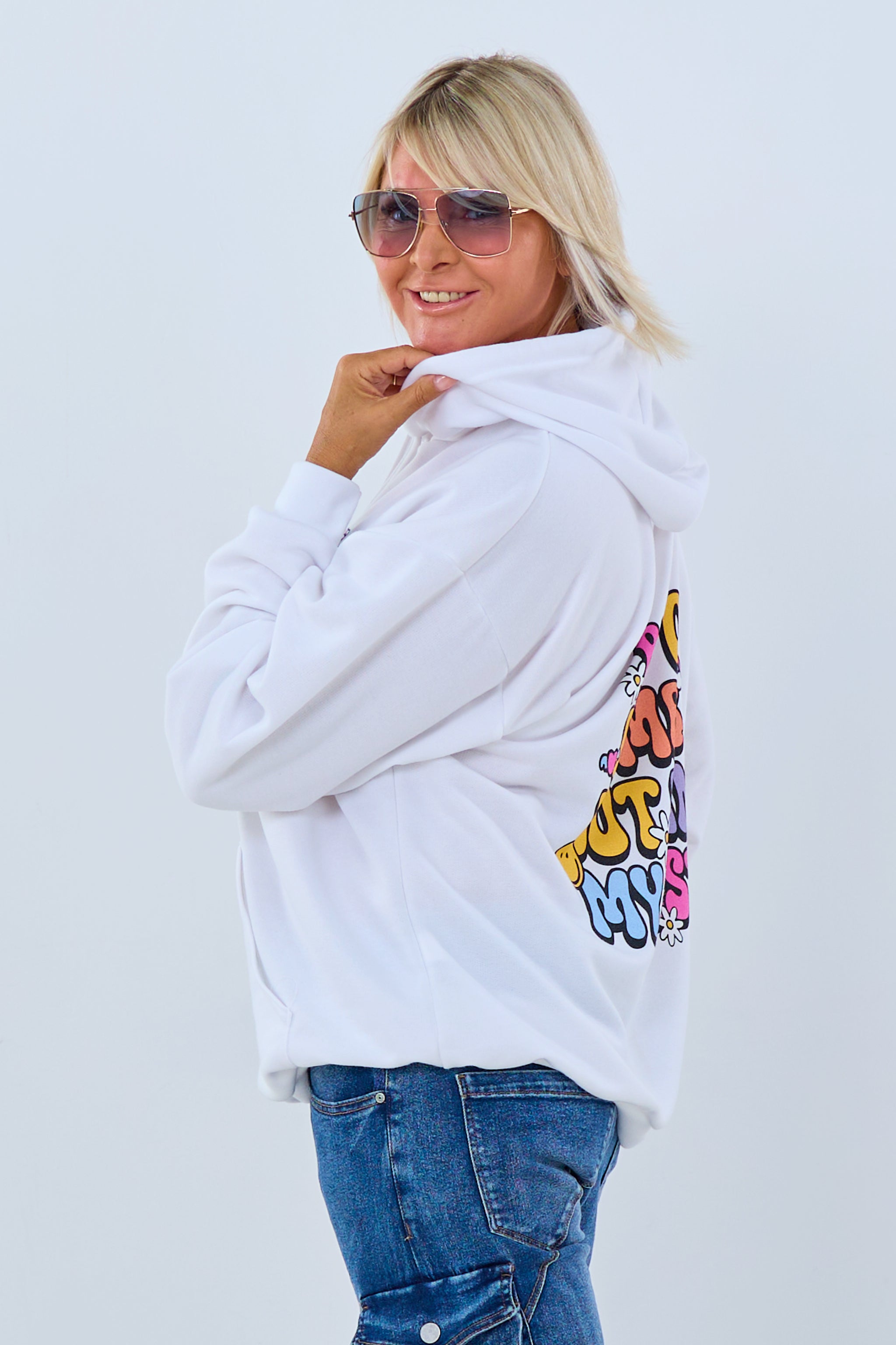 Hoodie mit Print: "Bit of a mess", weiß von Trends & Lifestyle