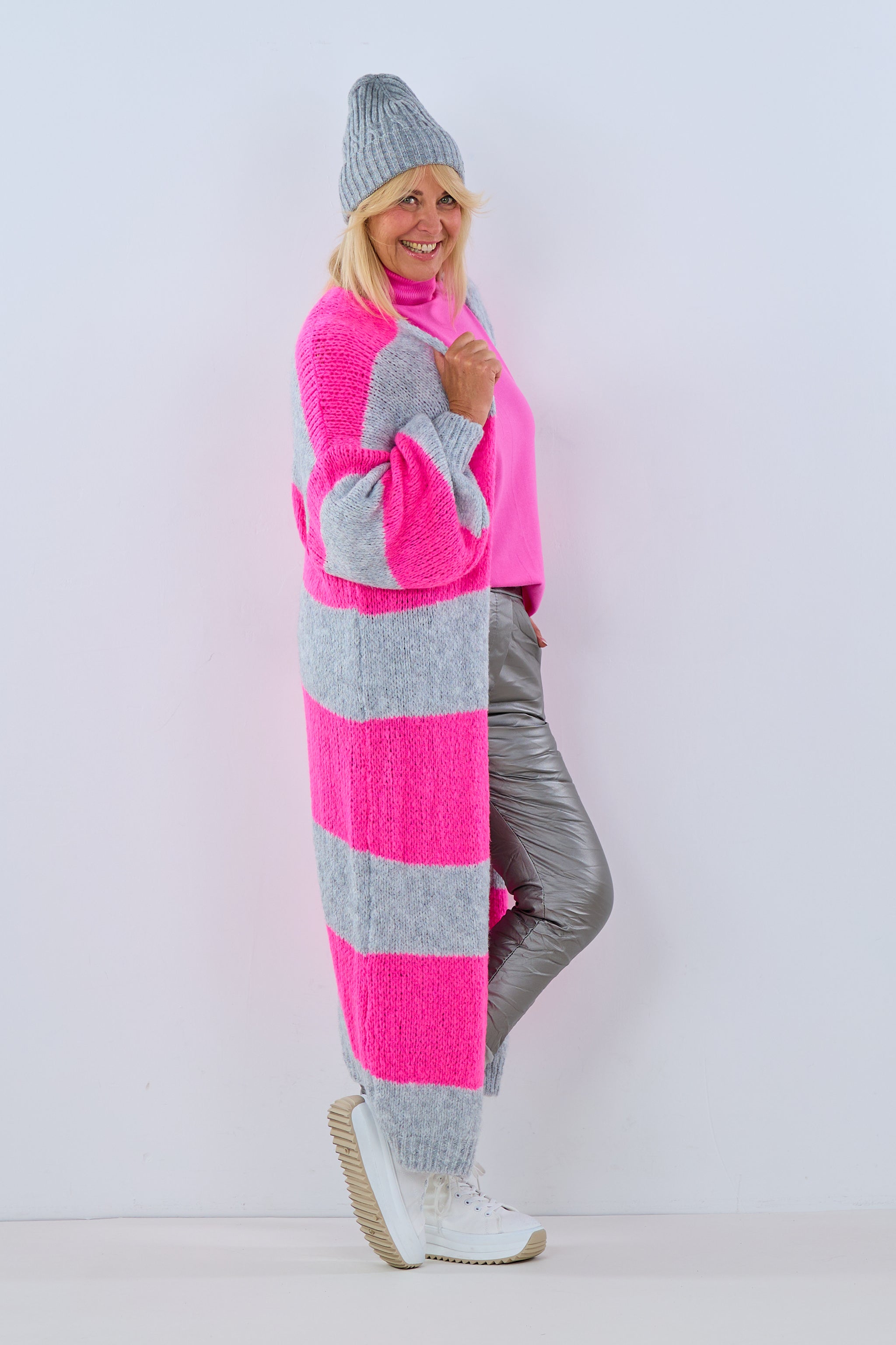 gestreifter Strickmantel, grau-pink von Trends & Lifestyle