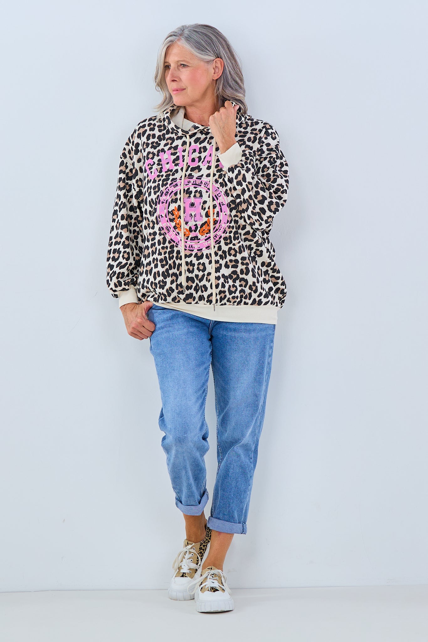 Hoodie mit Chicago-Print in leo von Trends & Lifestyle