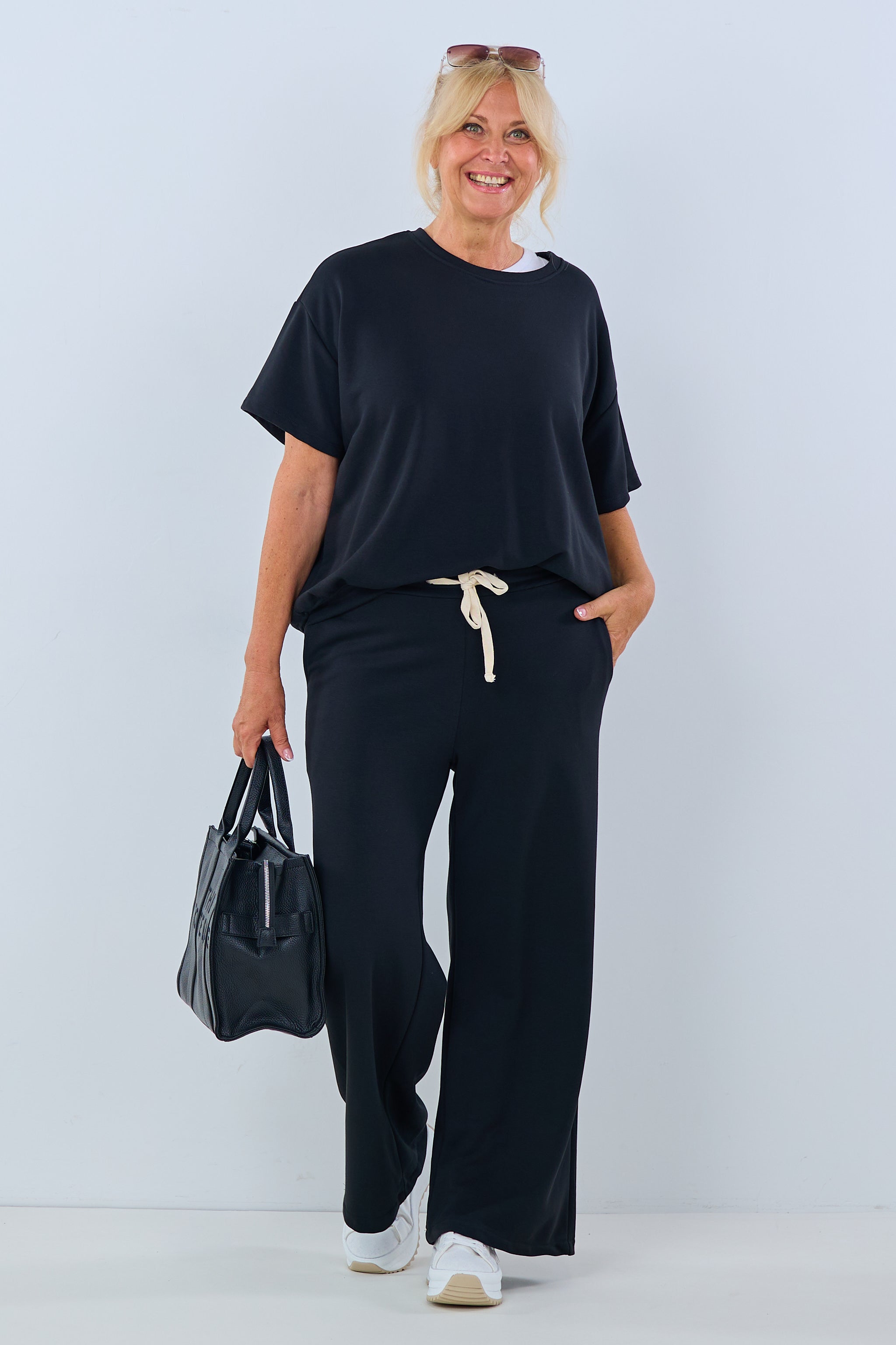 Sweatpants in Marlene style, black