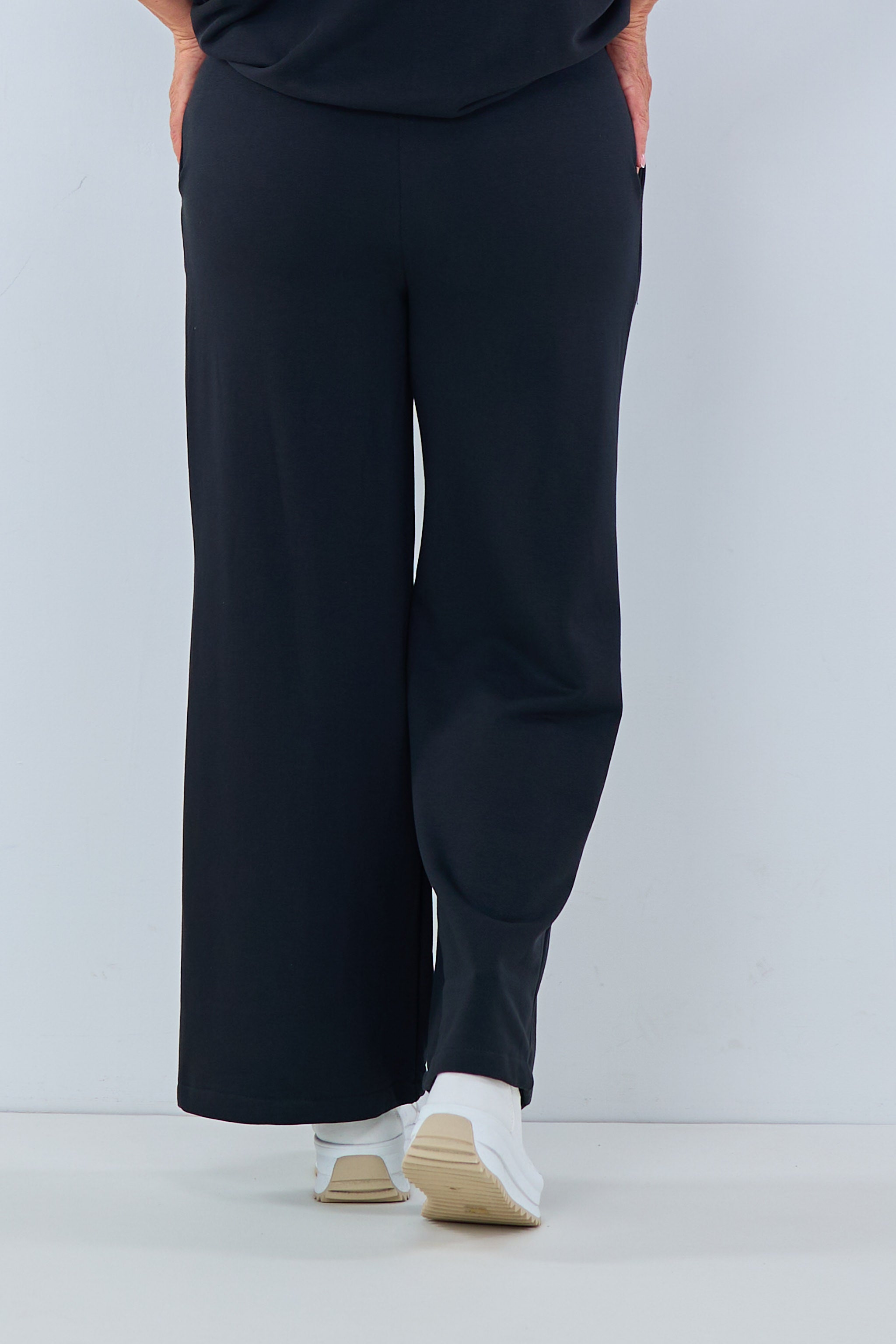 Sweatpants in Marlene style, black