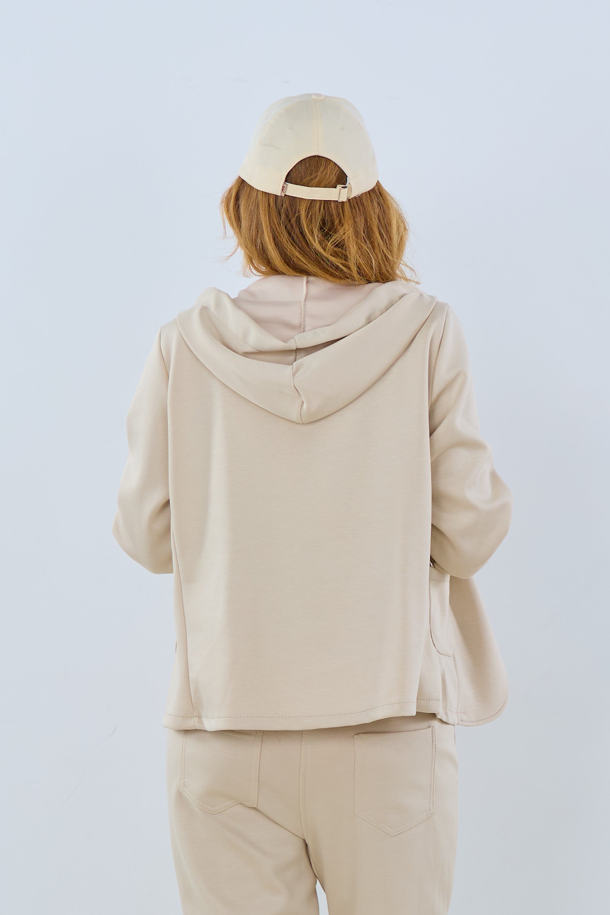 Weicher Blazer mit  Kapuze, beige