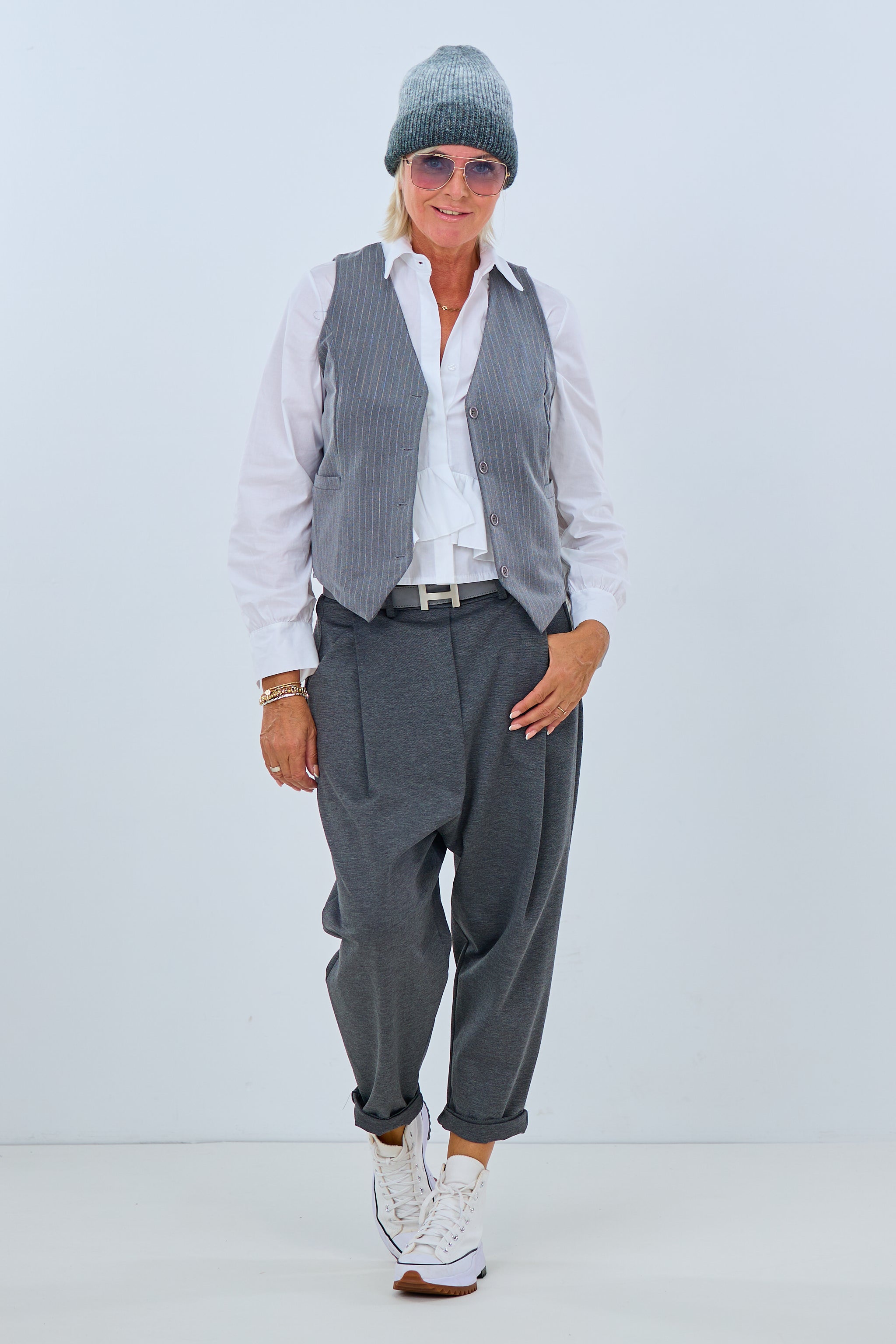 Pinstripe vest, grey-white