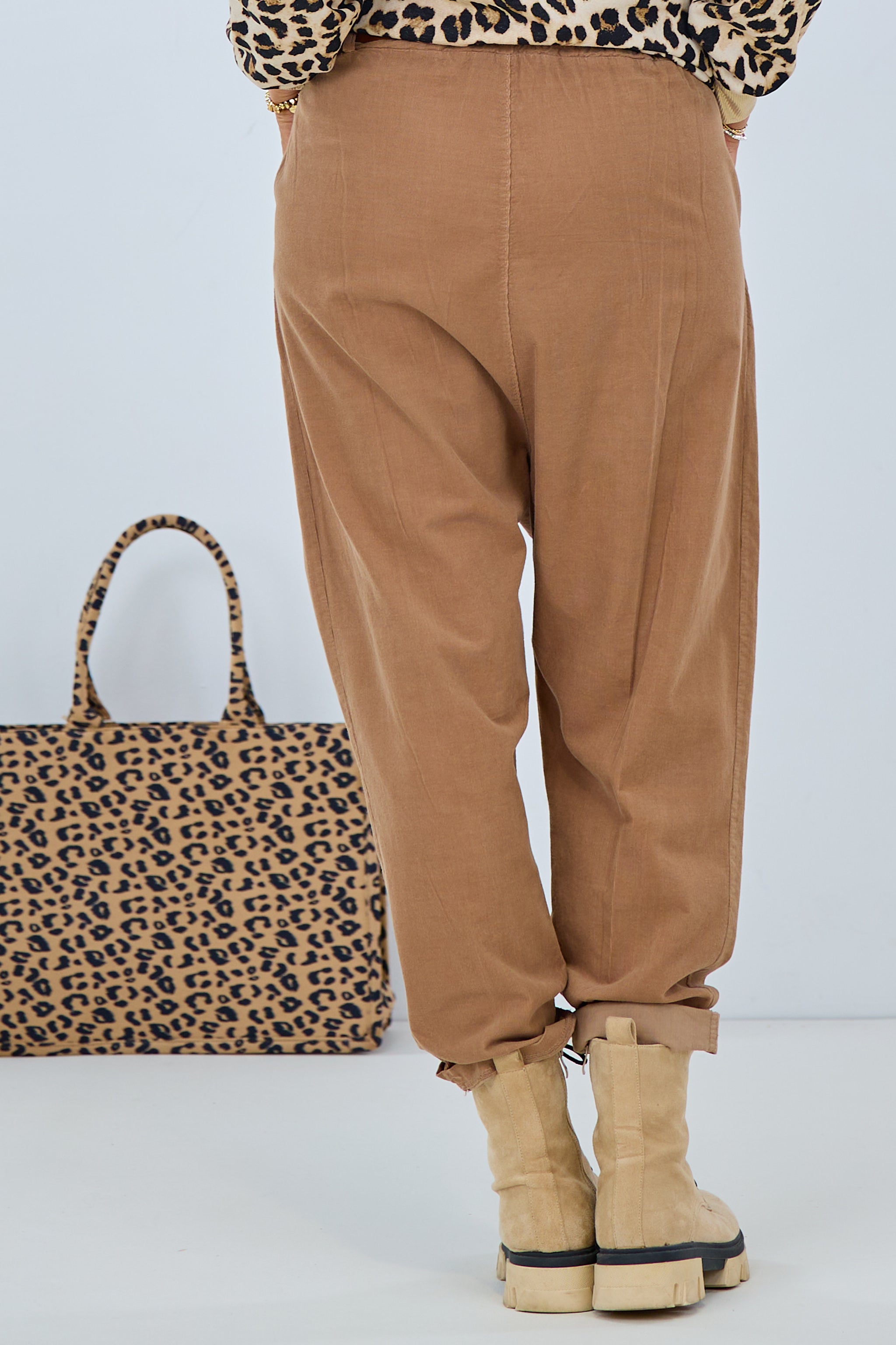 Elegant baggy fine corduroy trousers, light brown