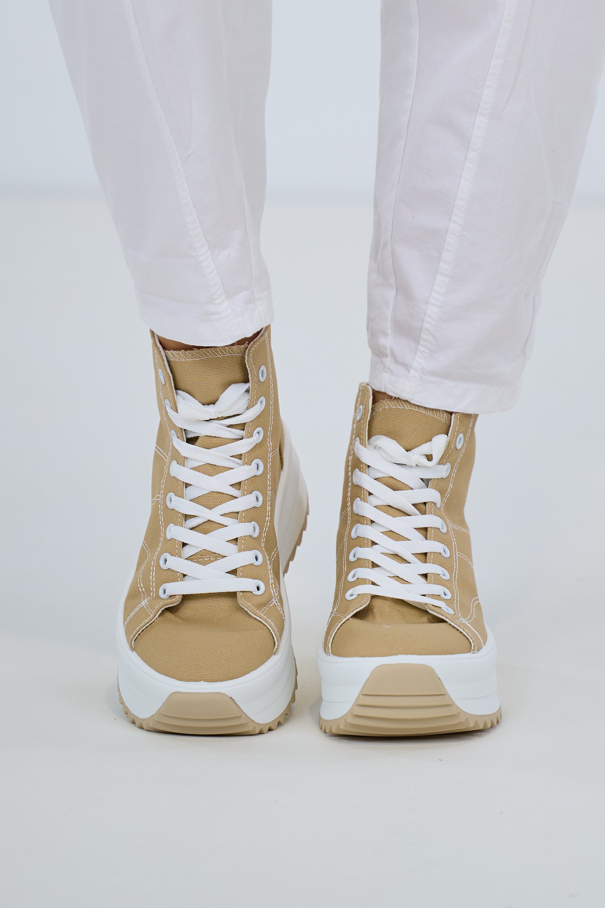 High Sneaker mit Plateausohle, beige von Trends & Lifestyle