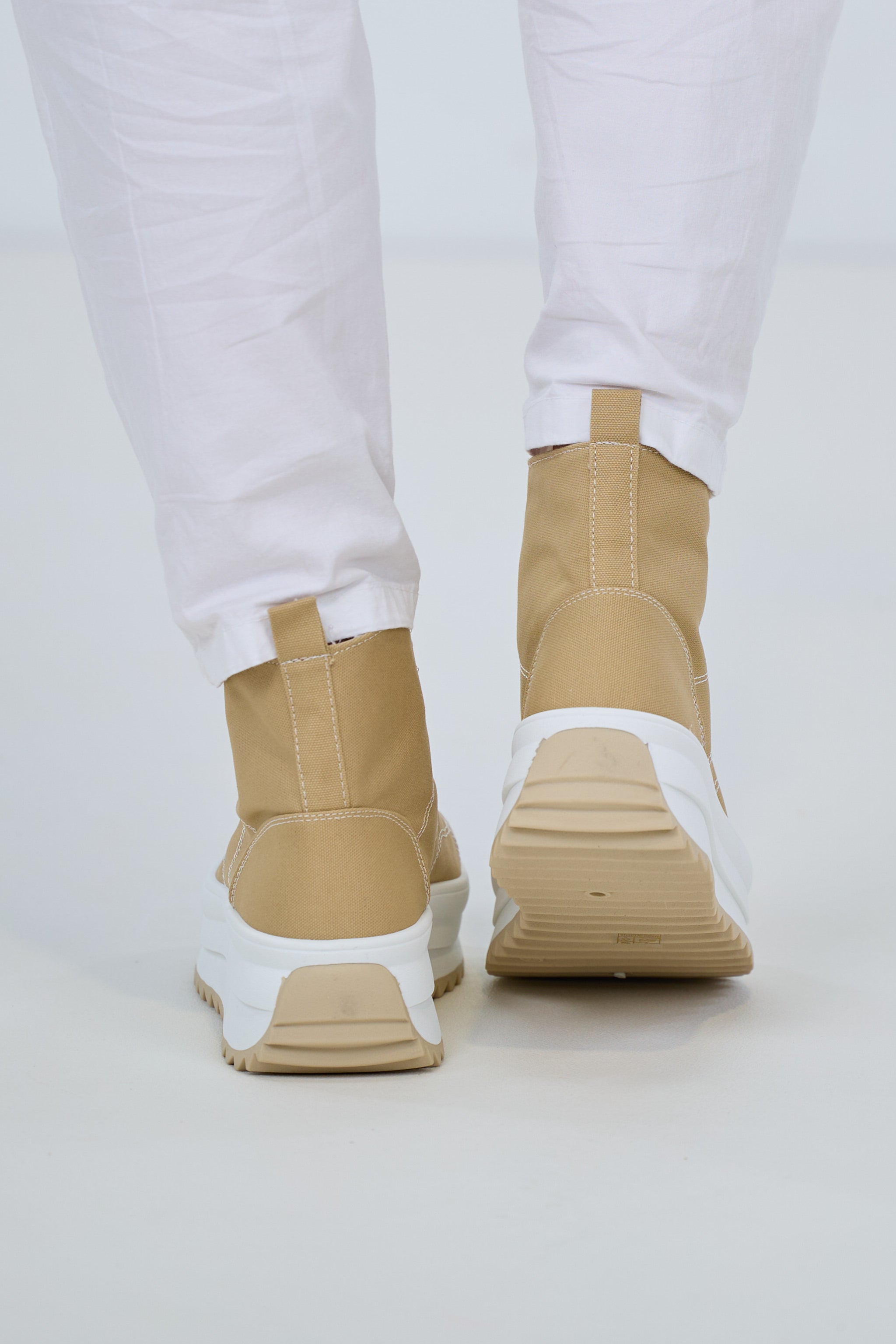 High Sneaker mit Plateausohle, beige von Trends & Lifestyle