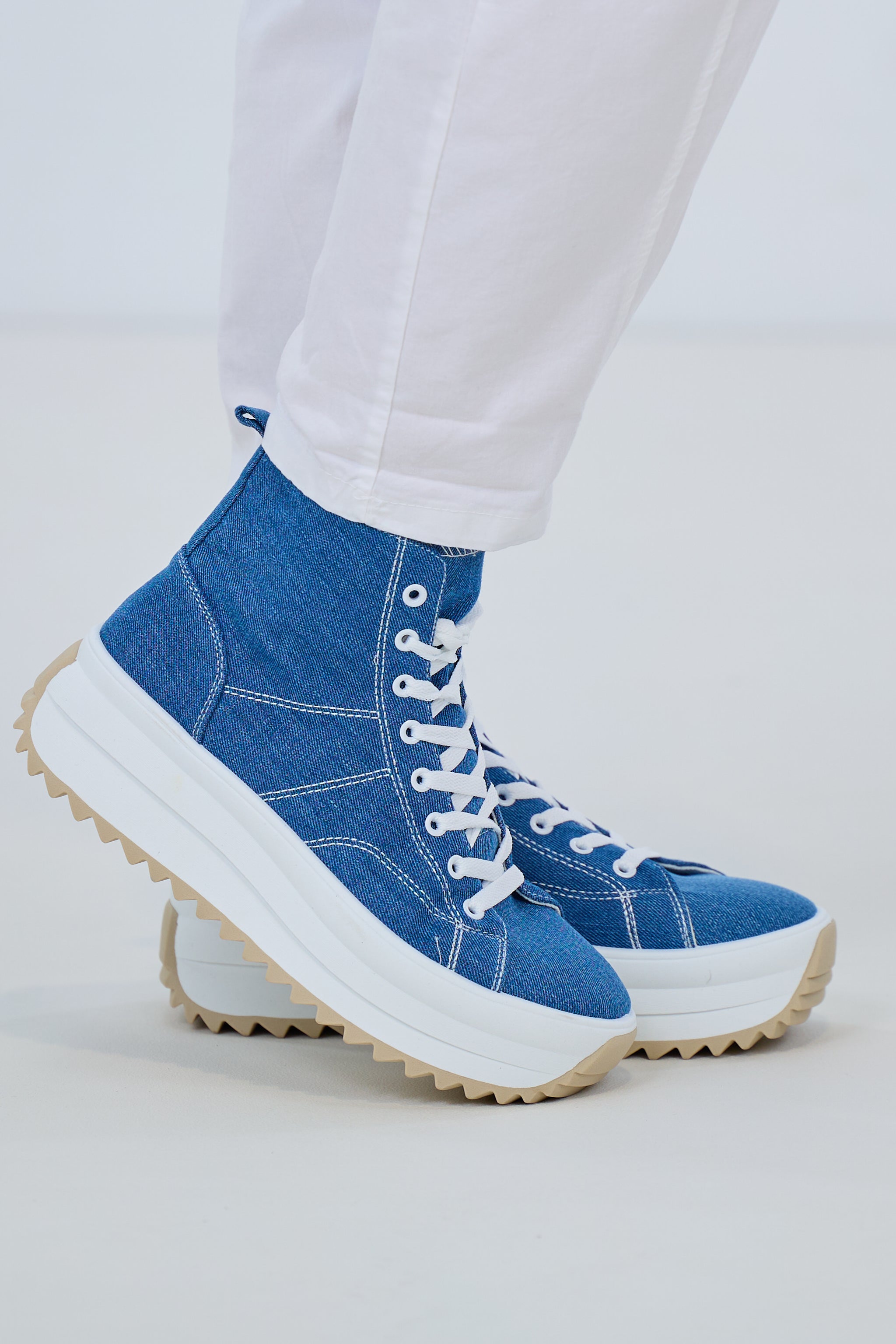 High Sneaker mit Plateausohle, jeansblau von Trends & Lifestyle