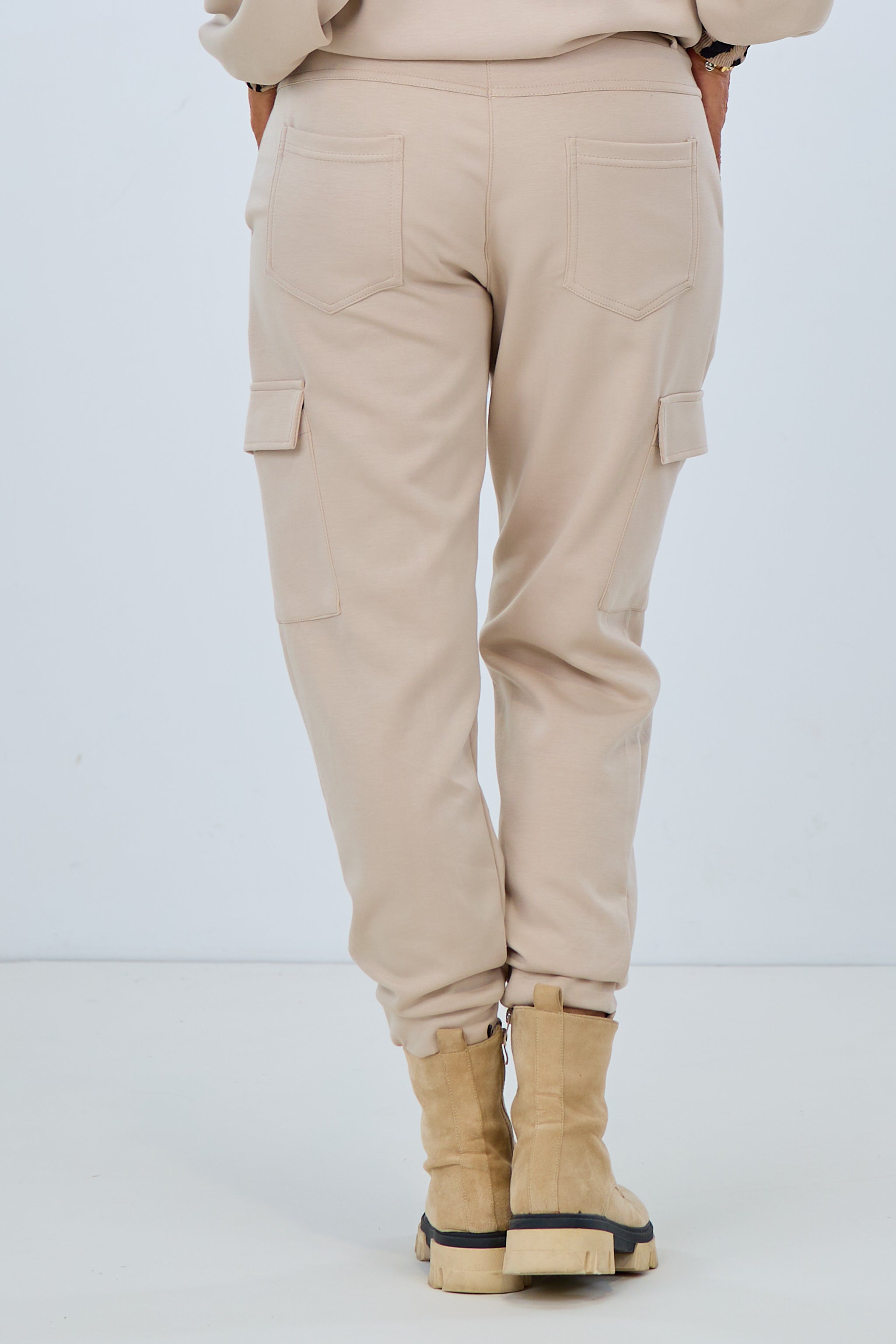 soft pull-on trousers with Leo belt, beige