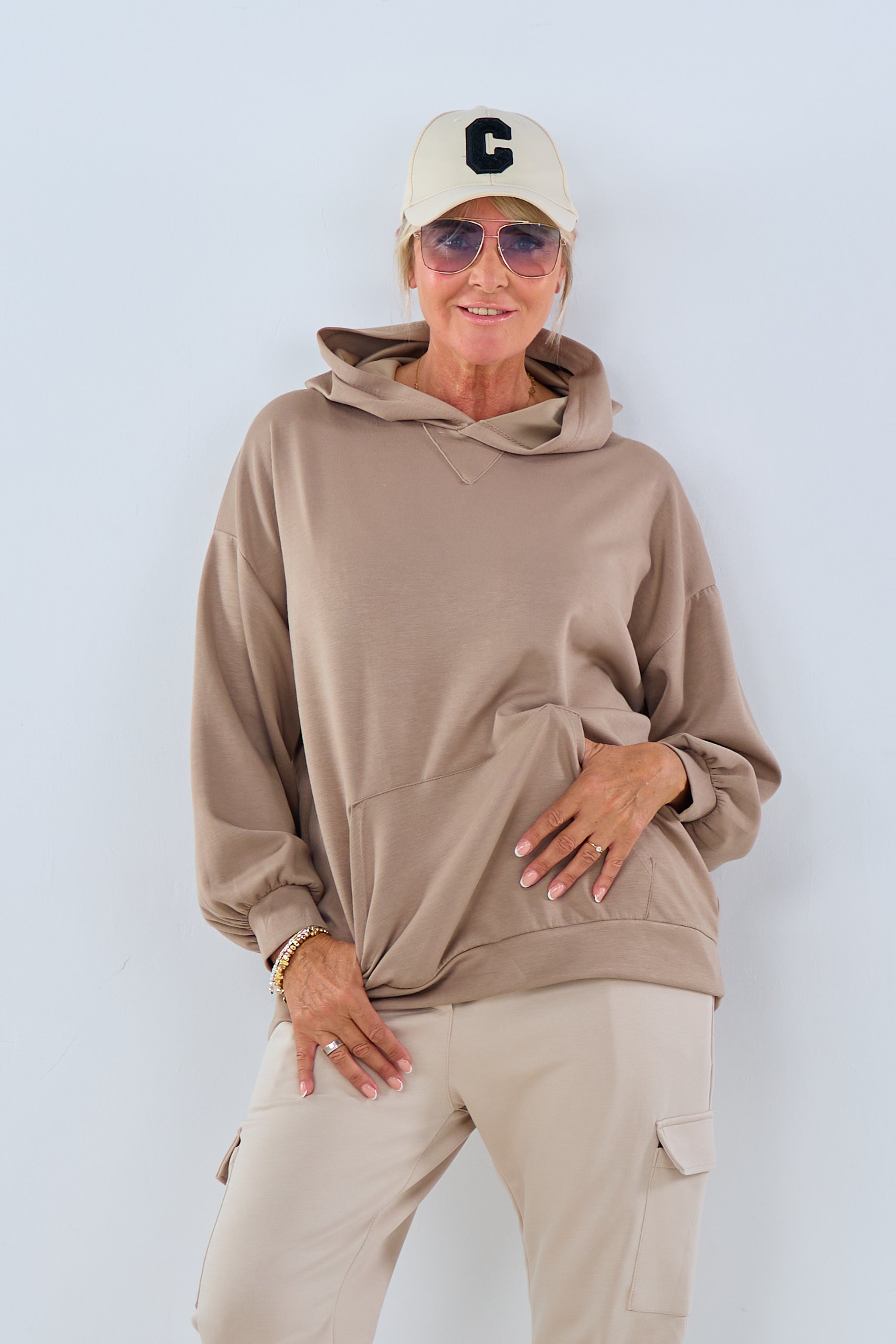 Viscose hoodie with Leo patch, taupe