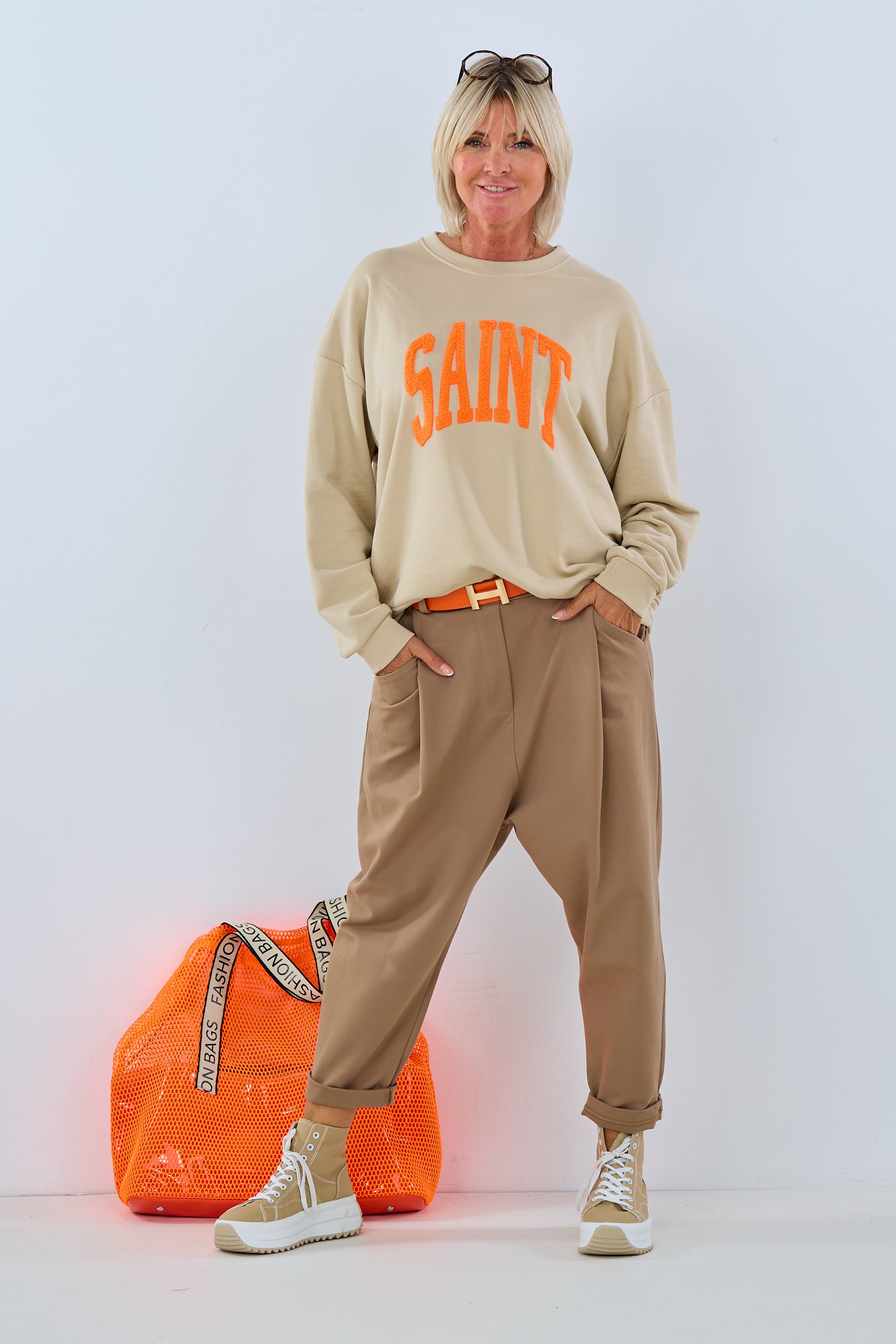 Sweaty SAINT, beige-orange