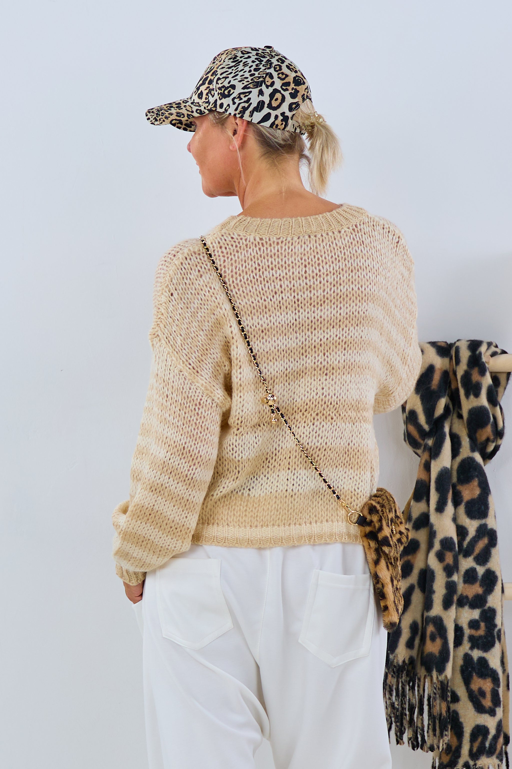 kurzer Strickpulli mit aufgenähten Kringeln, beige-creme von Trends & Lifestyle