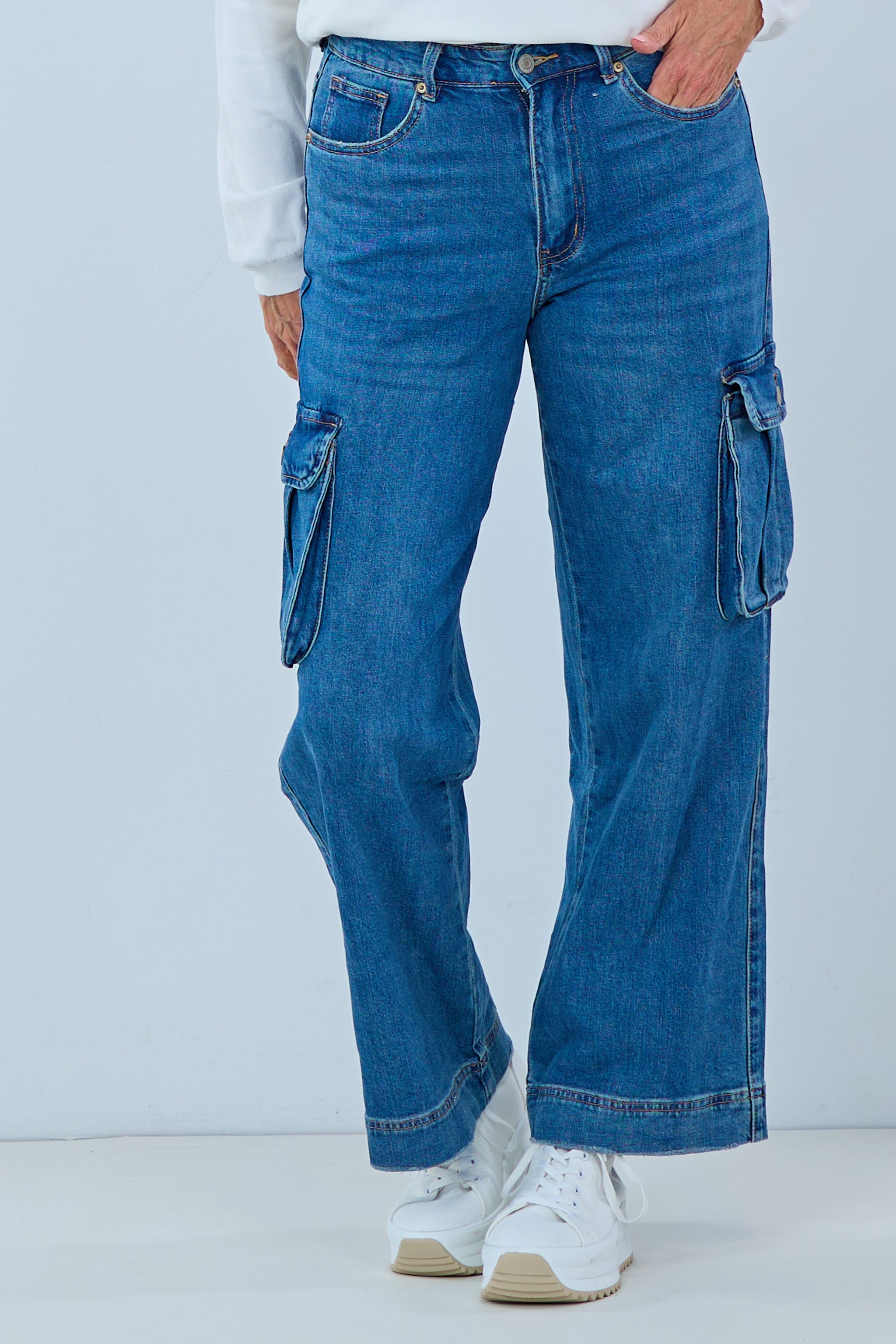 Highwaist Jeans mit Cargo Taschen, denim von Trends & Lifestyle