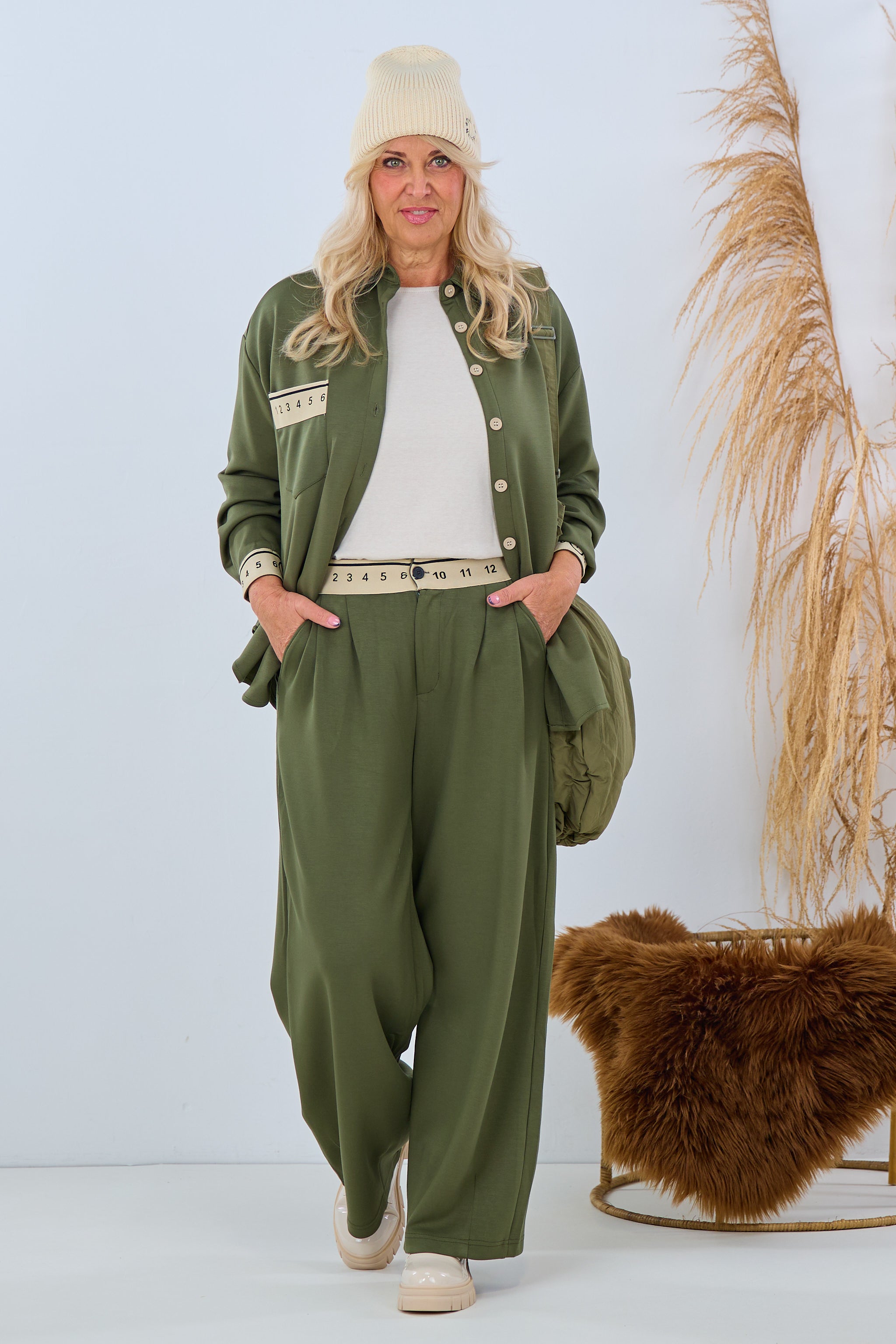 Weiche Hose mit Zahlen-Bordüre, khaki von Trends & Lifestyle