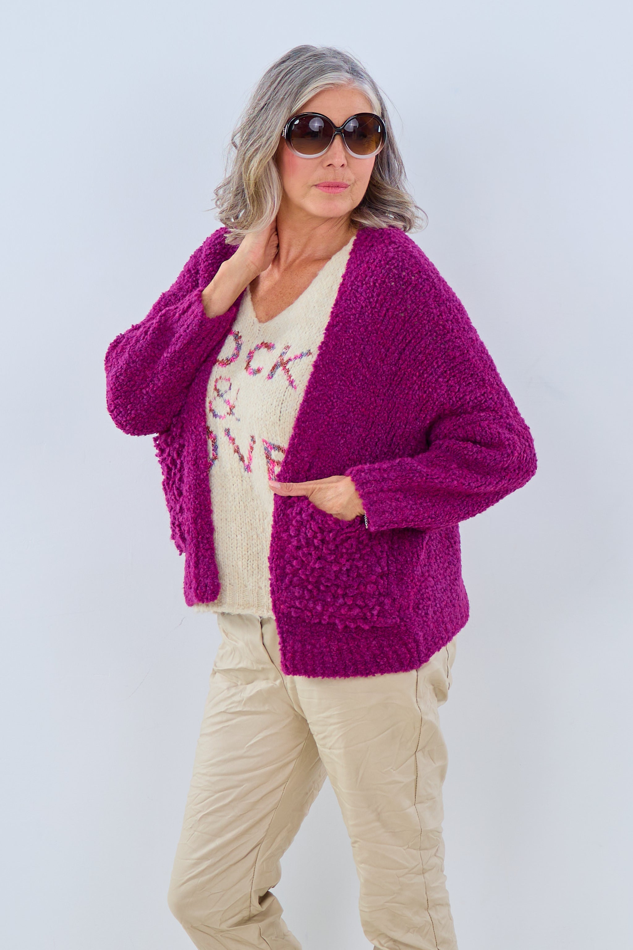 Bouclé-Strickjacke, brombeer von Trends & Lifestyle