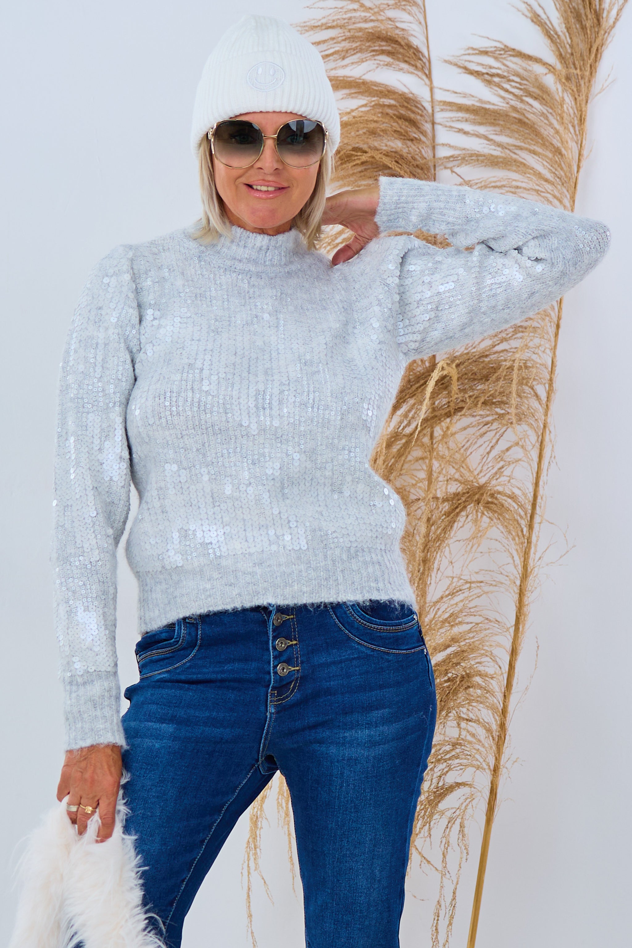 Pailletten-Pullover mit Stehkragen, grau von Trends & Lifestyle