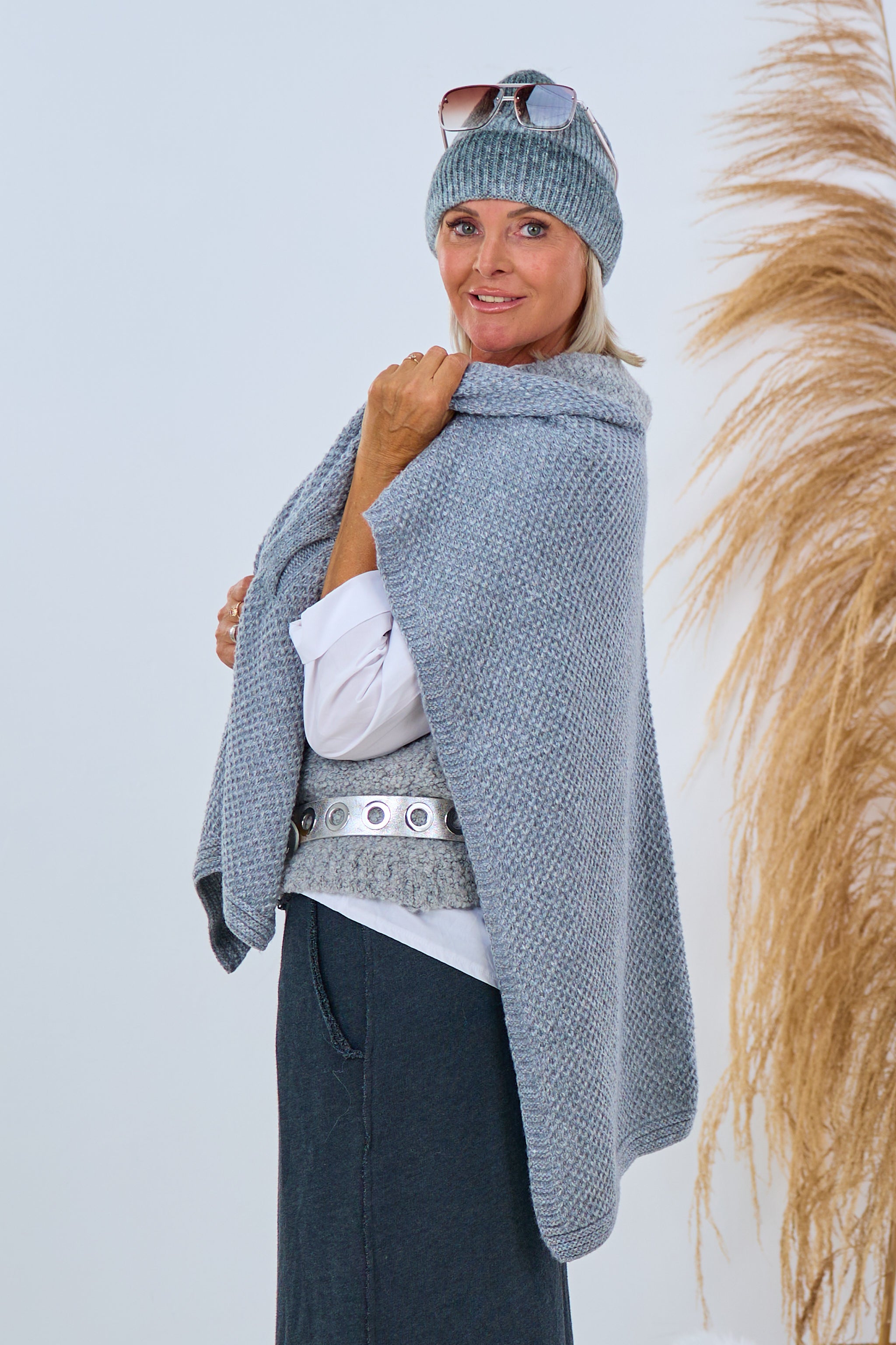 Poncho/Schal, grau melange von Trends & Lifestyle