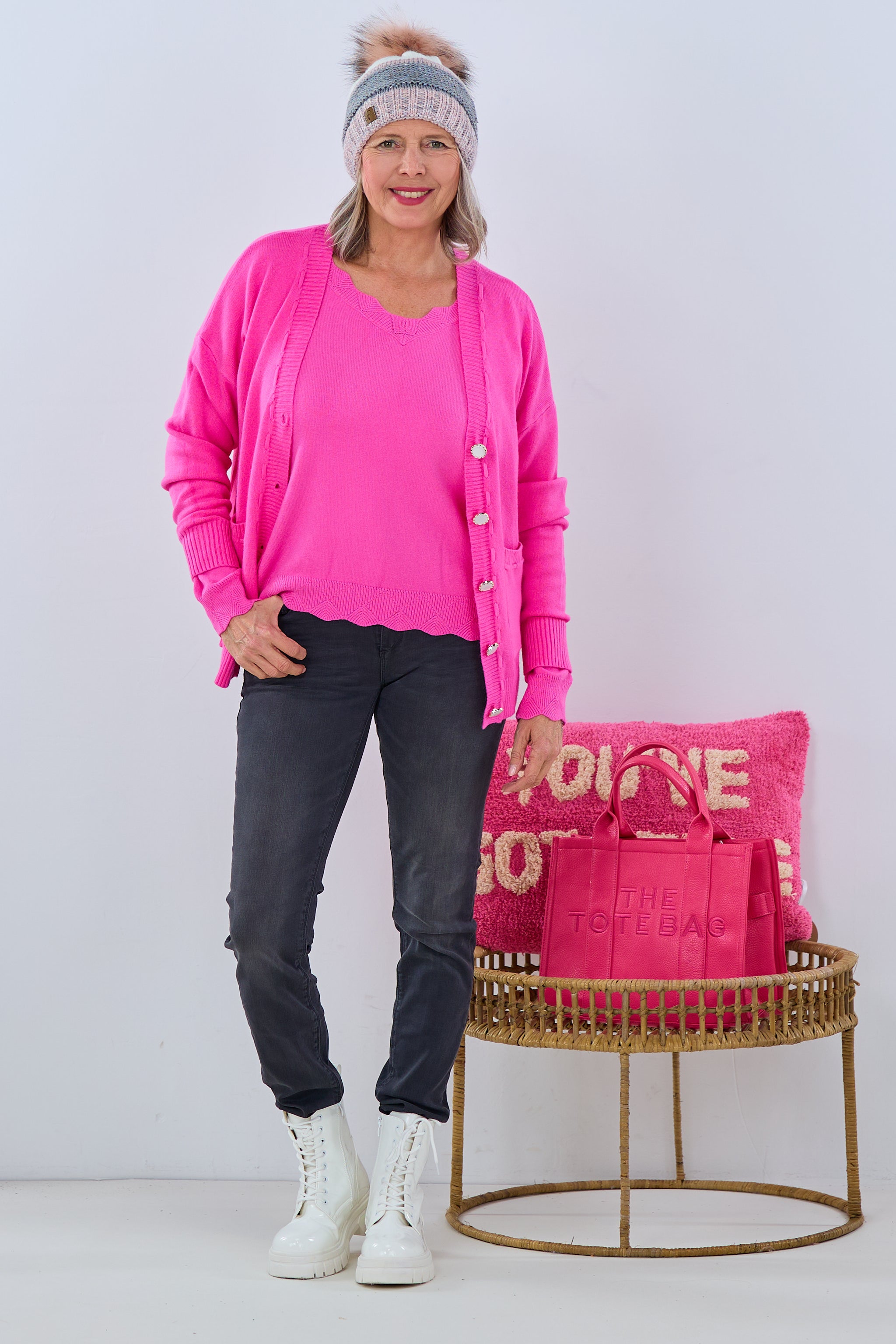 Pulli mit gezacktem V-Ausschnitt, pink von Trends & Lifestyle