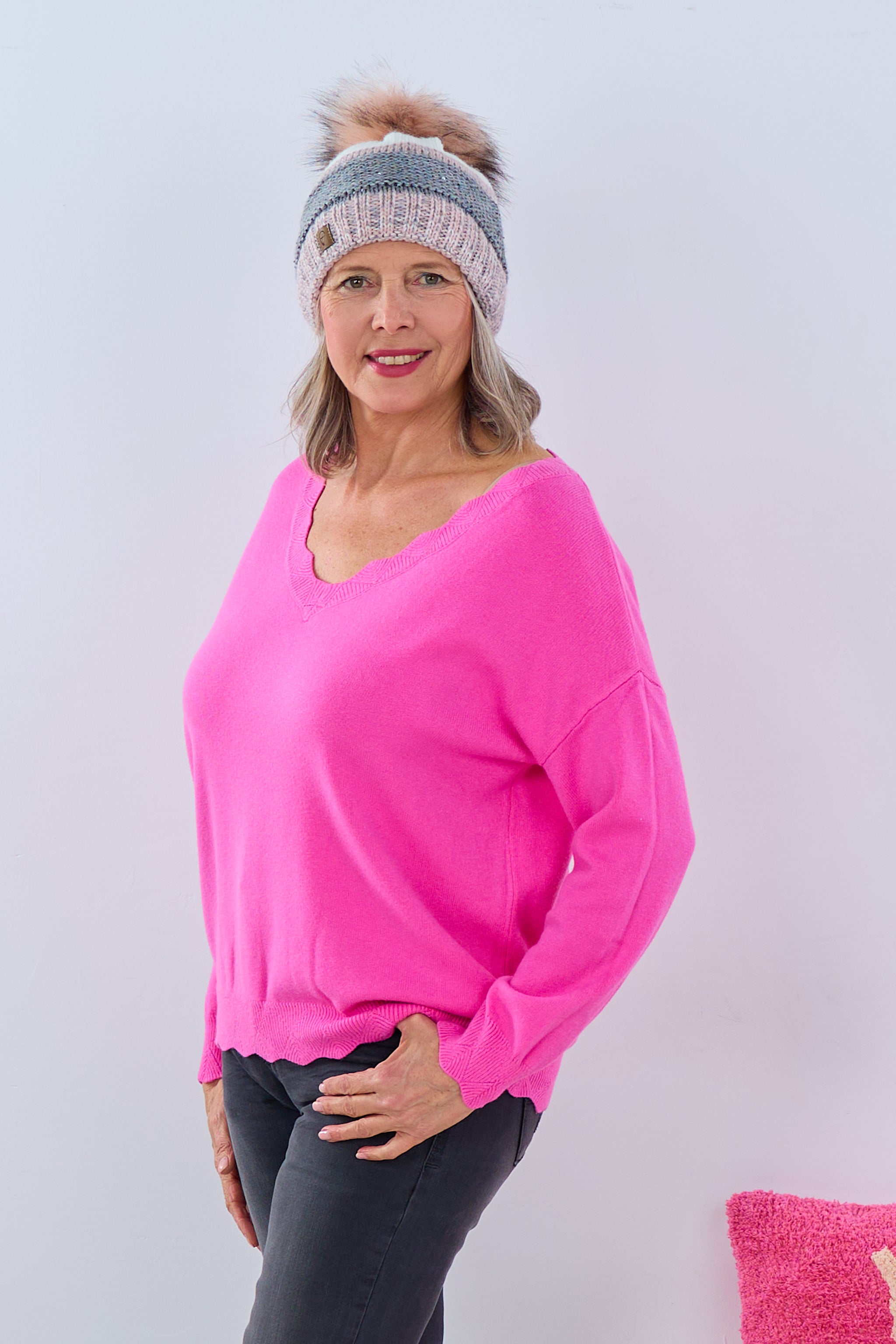 Pulli mit gezacktem V-Ausschnitt, pink von Trends & Lifestyle