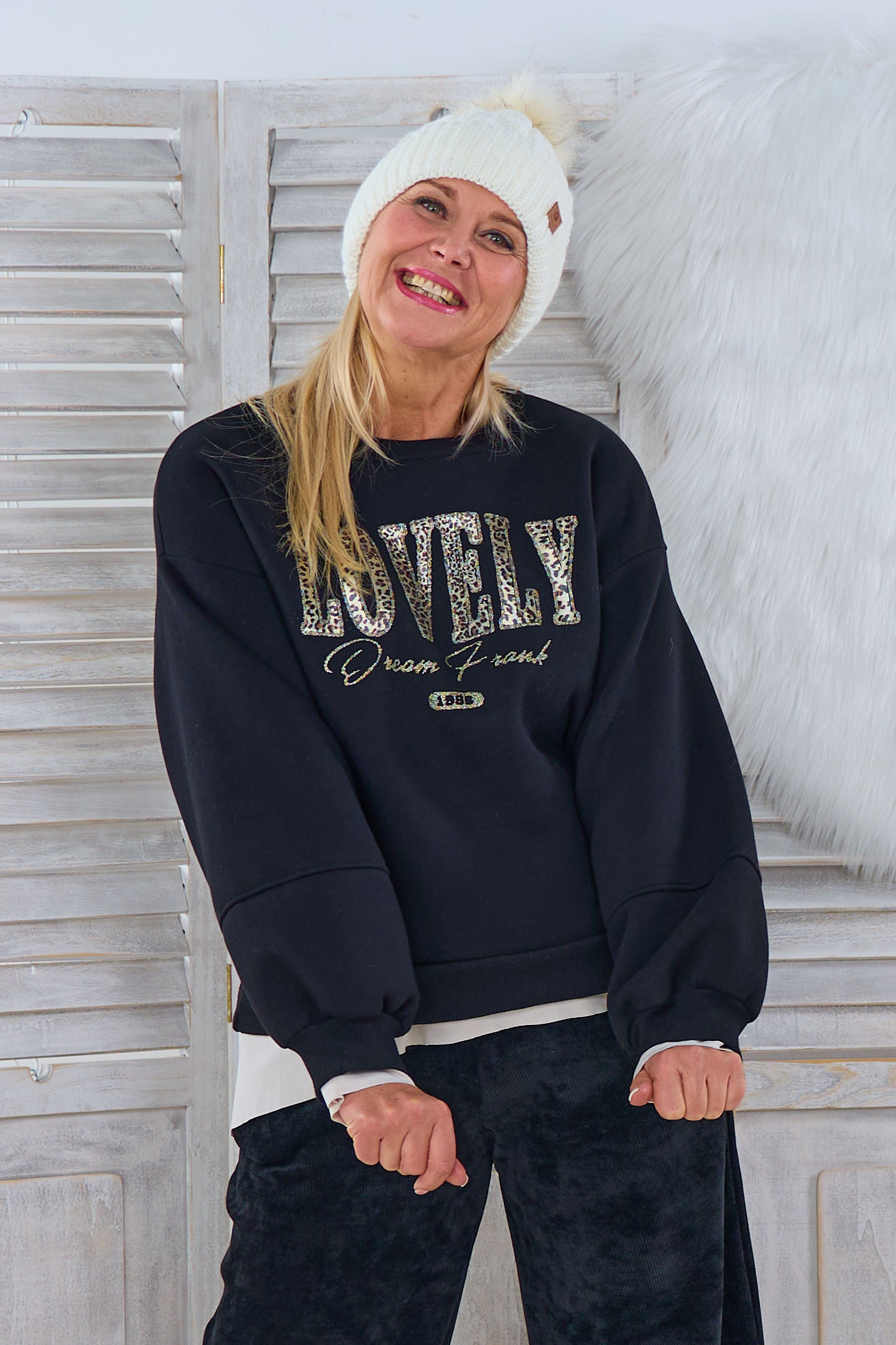 Sweatshirt "Lovely", schwarz-leo von Trends & Lifestyle