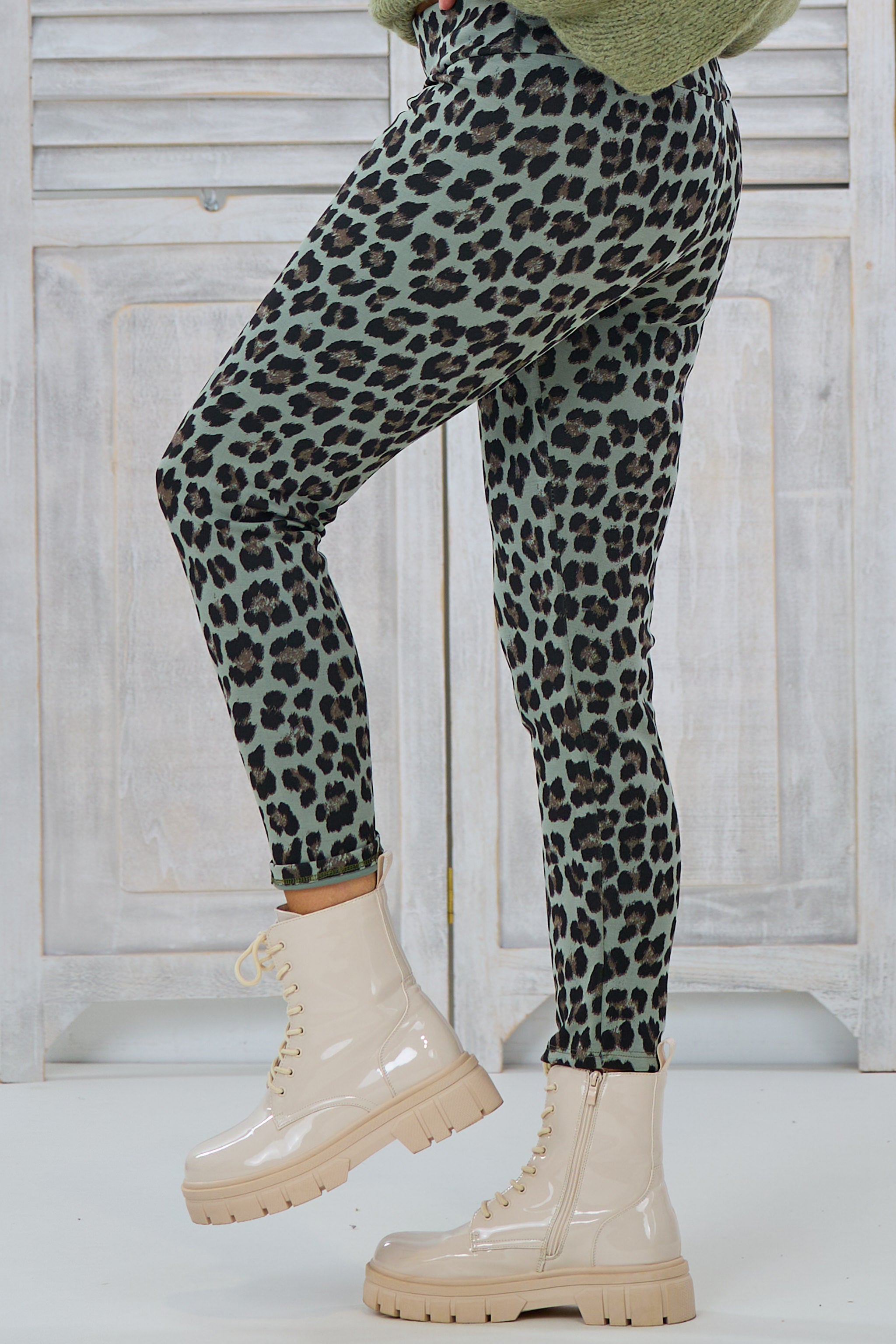 Weiche Leo Leggings, khaki-leo von Trends & Lifestyle