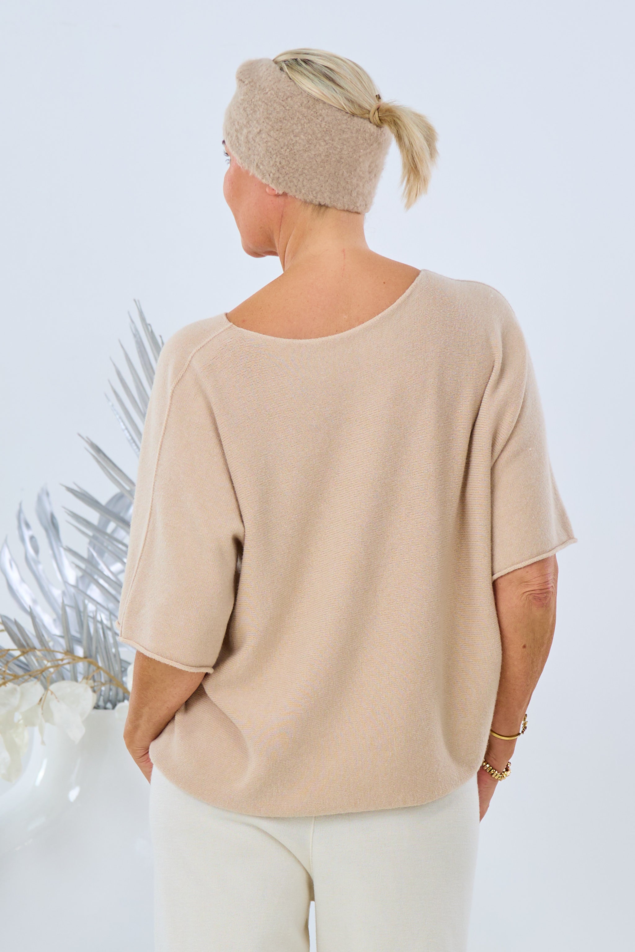 Weicher Kurzarm Pulli mit Rundhals-Ausschnitt, beige von Trends & Lifestyle