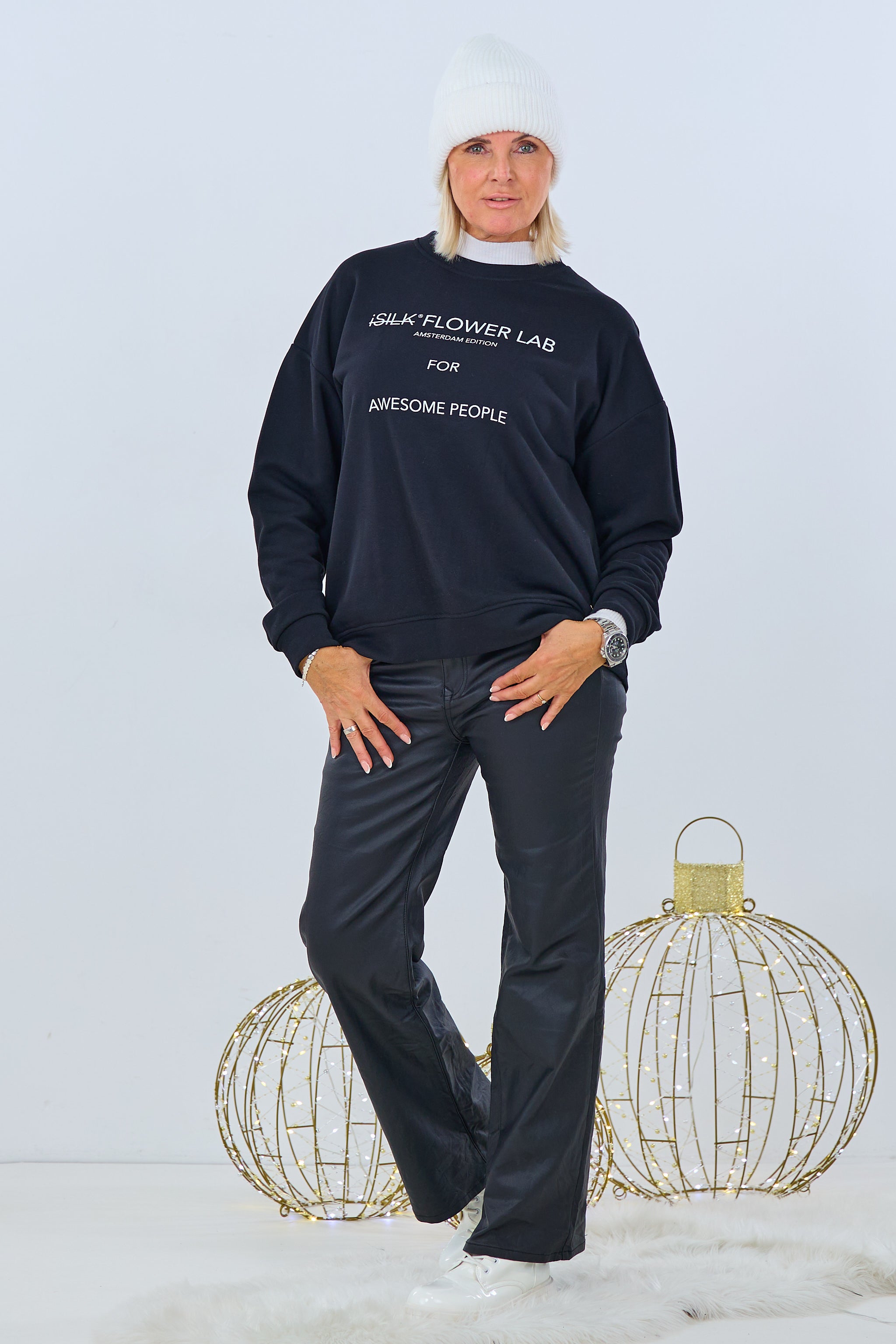 Sweatshirt "Awesome", schwarz von Trends & Lifestyle