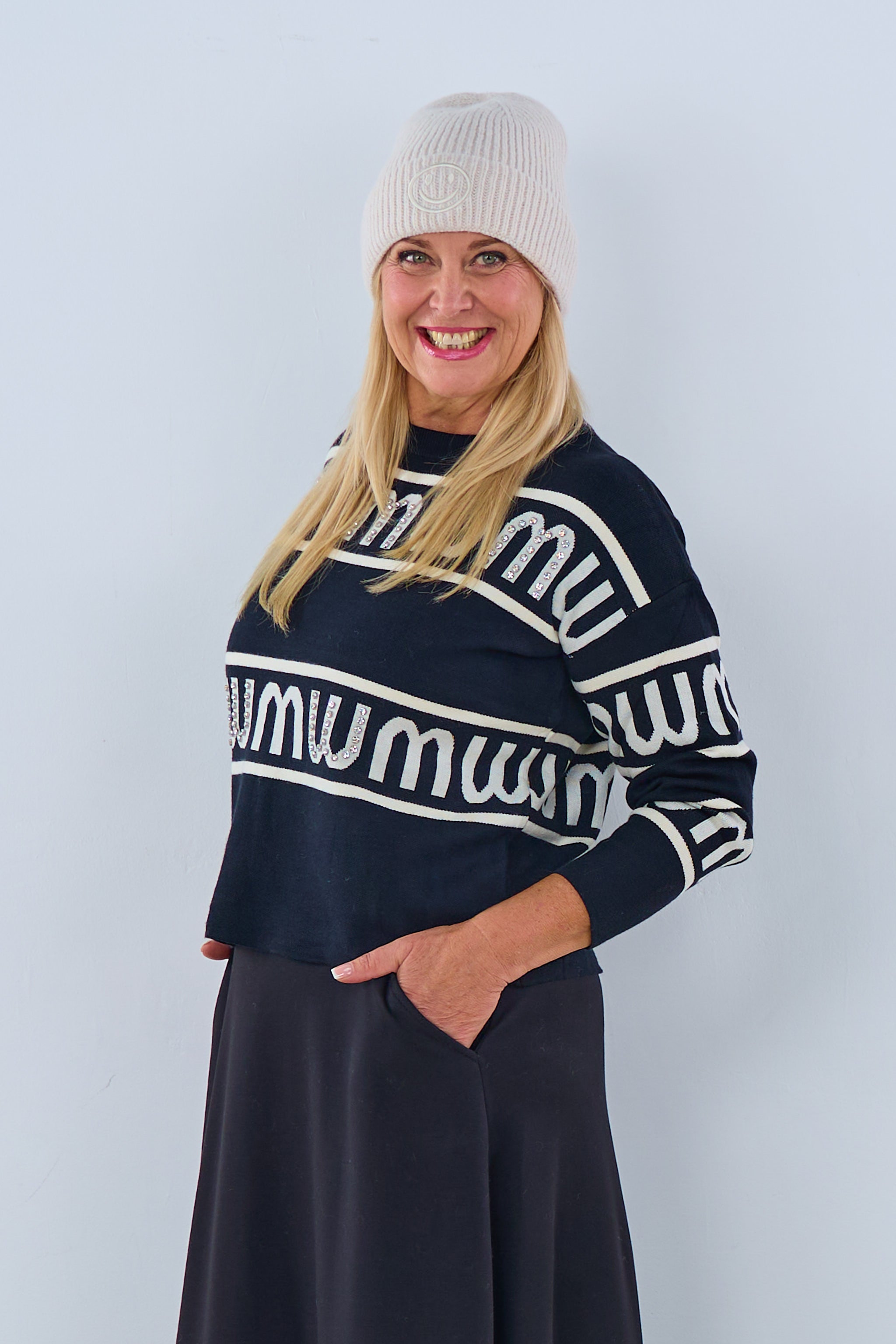 Strickpulli mit Strasssteinen, schwarz-ecru von Trends & Lifestyle