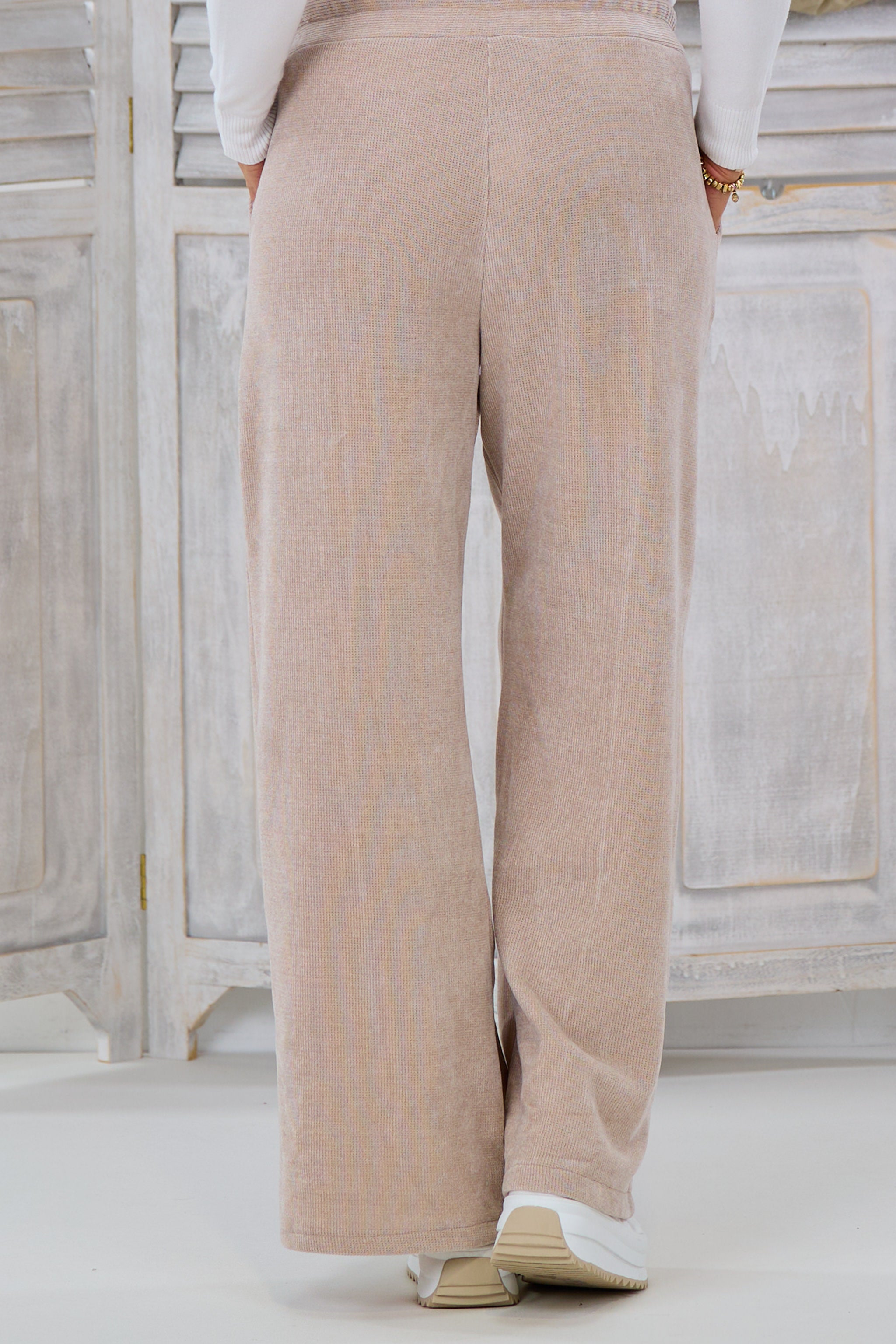 Samtcord Hose mit geradem Bein, beige von Trends & Lifestyle