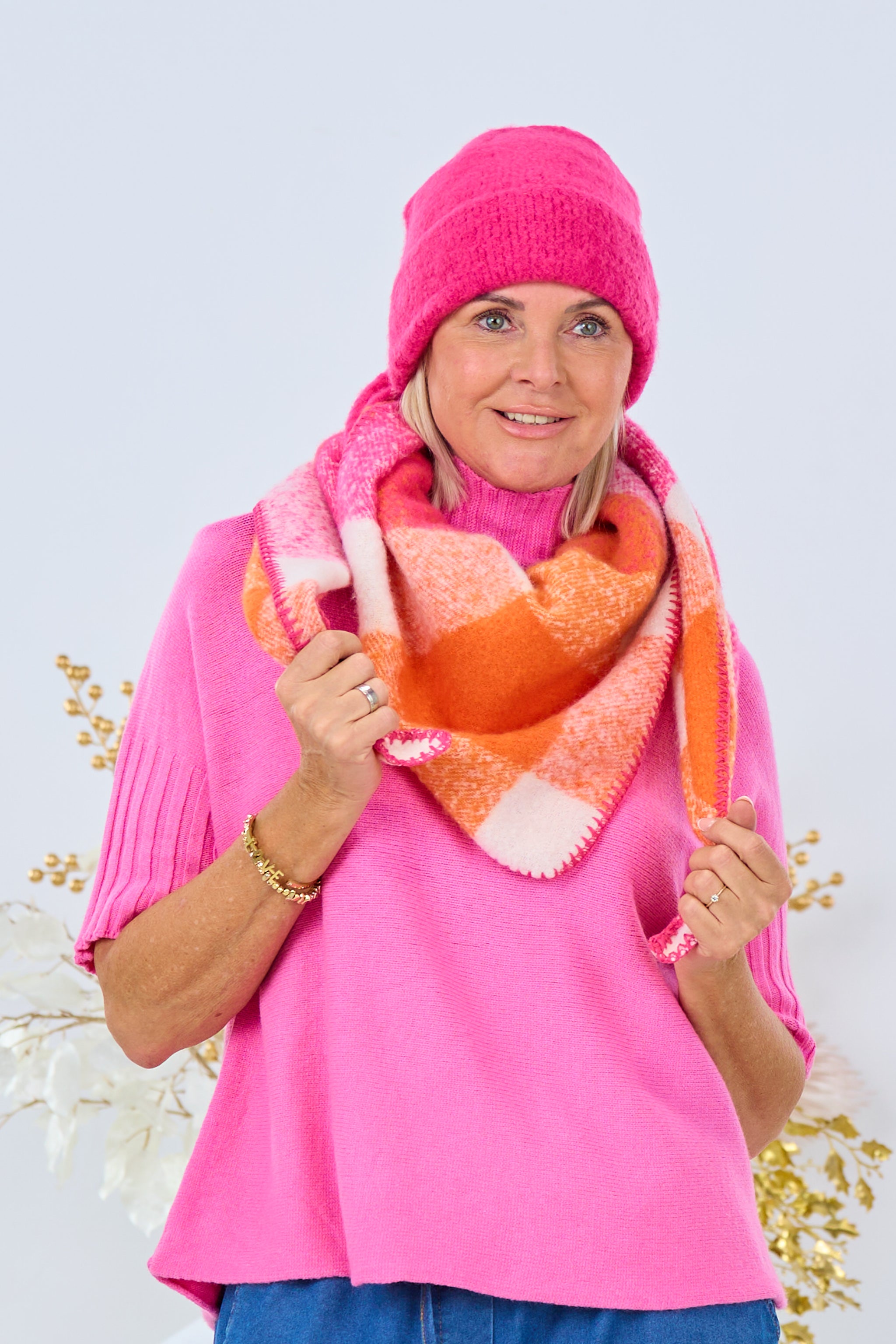 karierter Dreiecksschal, pink-orange von Trends & Lifestyle