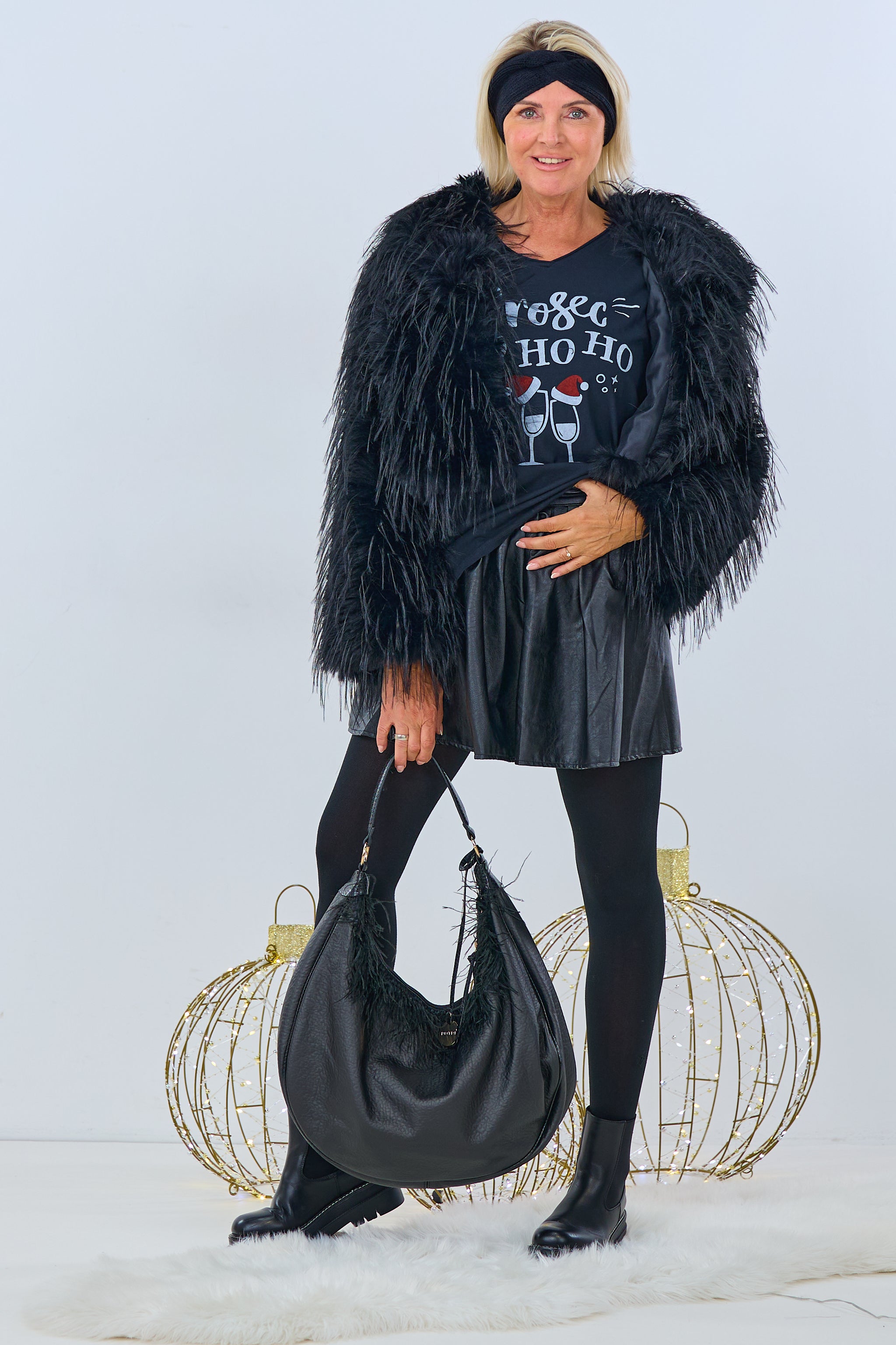 Short jacket with shaggy fur, black