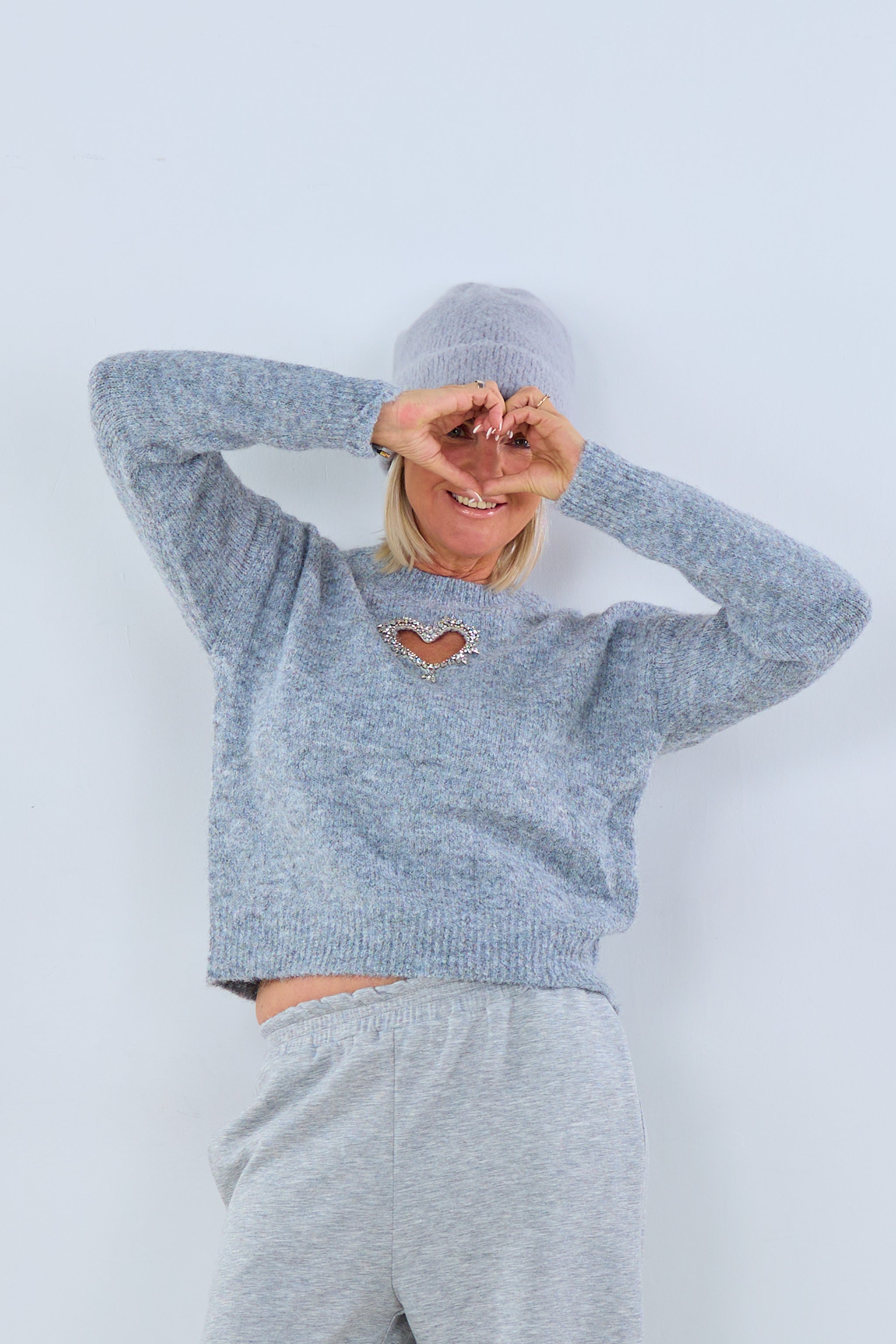 Pulli mit Herz-Ausschnitt, grau von Trends & Lifestyle