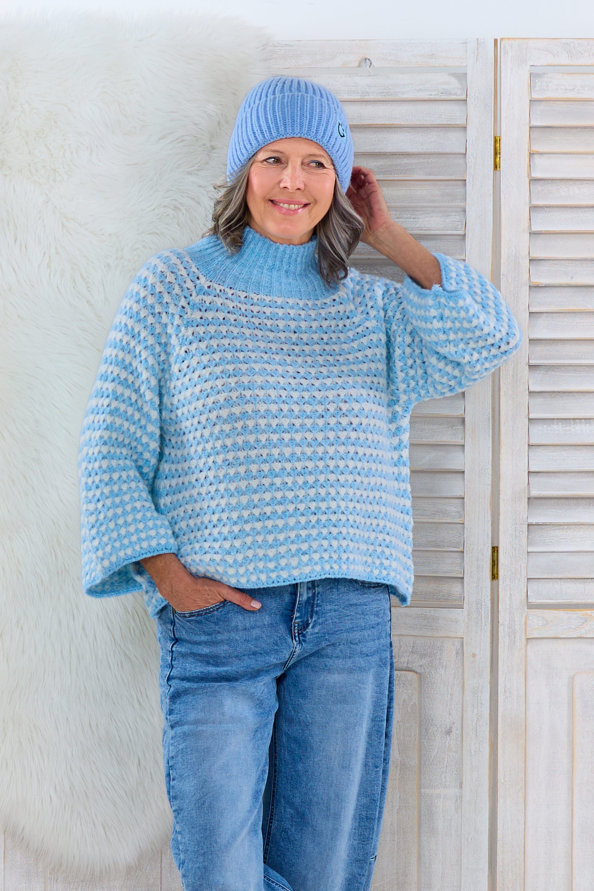 grobgestrickter Pullover mit Turtleneck, hellblau-weiß von Trends & Lifestyle