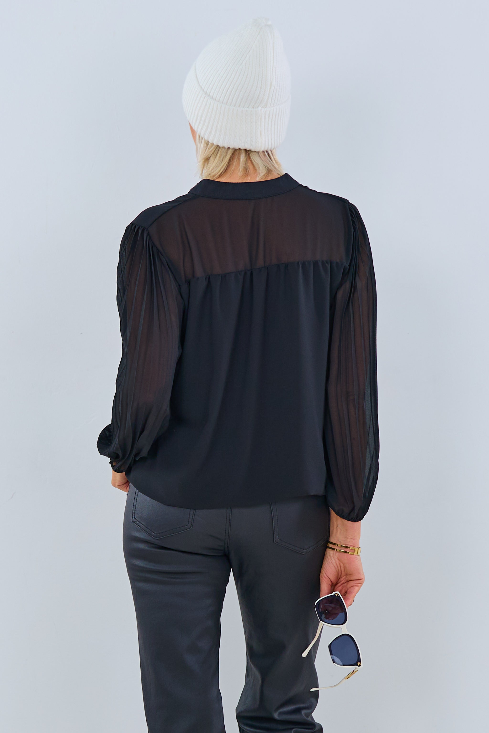 Bluse mit Plissée-Ärmeln, schwarz von Trends & Lifestyle