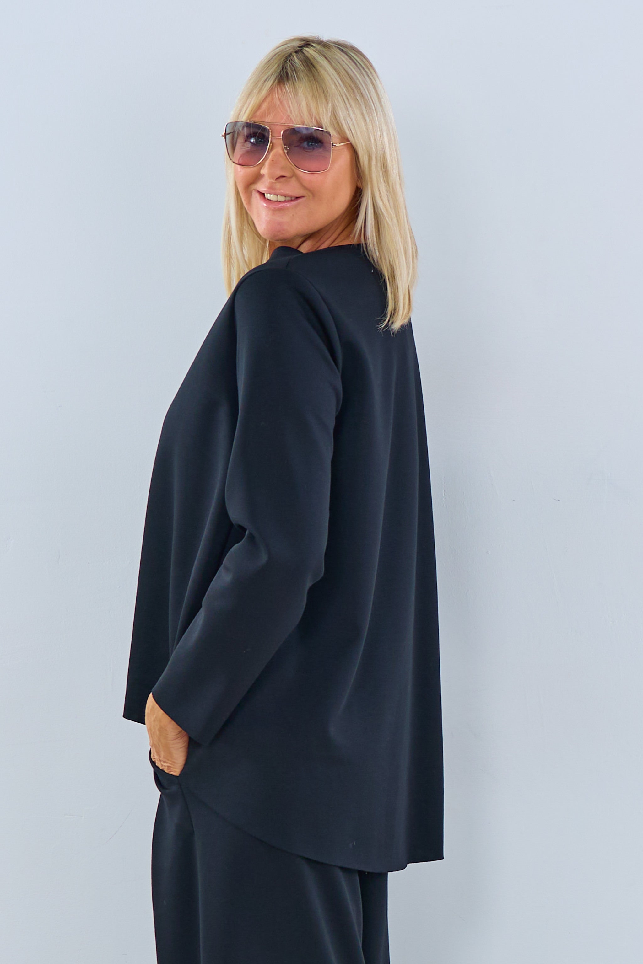 Uni Oversized Shirt, schwarz von Trends & Lifestyle Deutschland GmbH