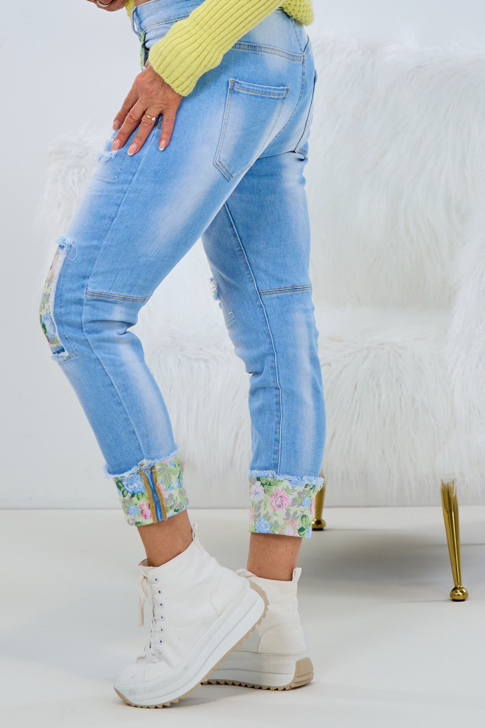 7/8 Jeans mit Blumendetails, hellblau von Trends & Lifestyle Deutschland GmbH