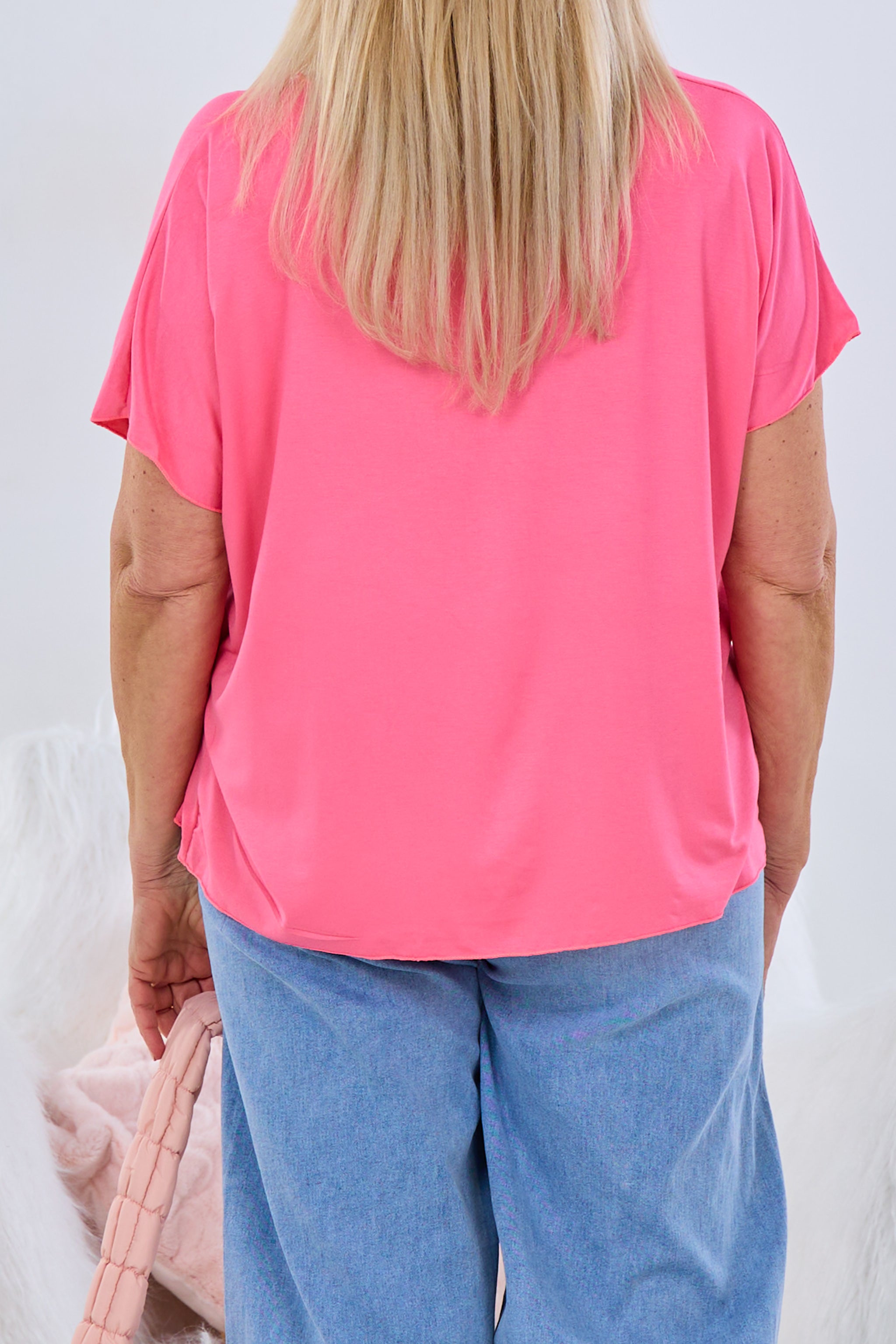 kurzarm Basic Shirt mit V-Ausschnitt, candy pink von Trends & Lifestyle Deutschland GmbH