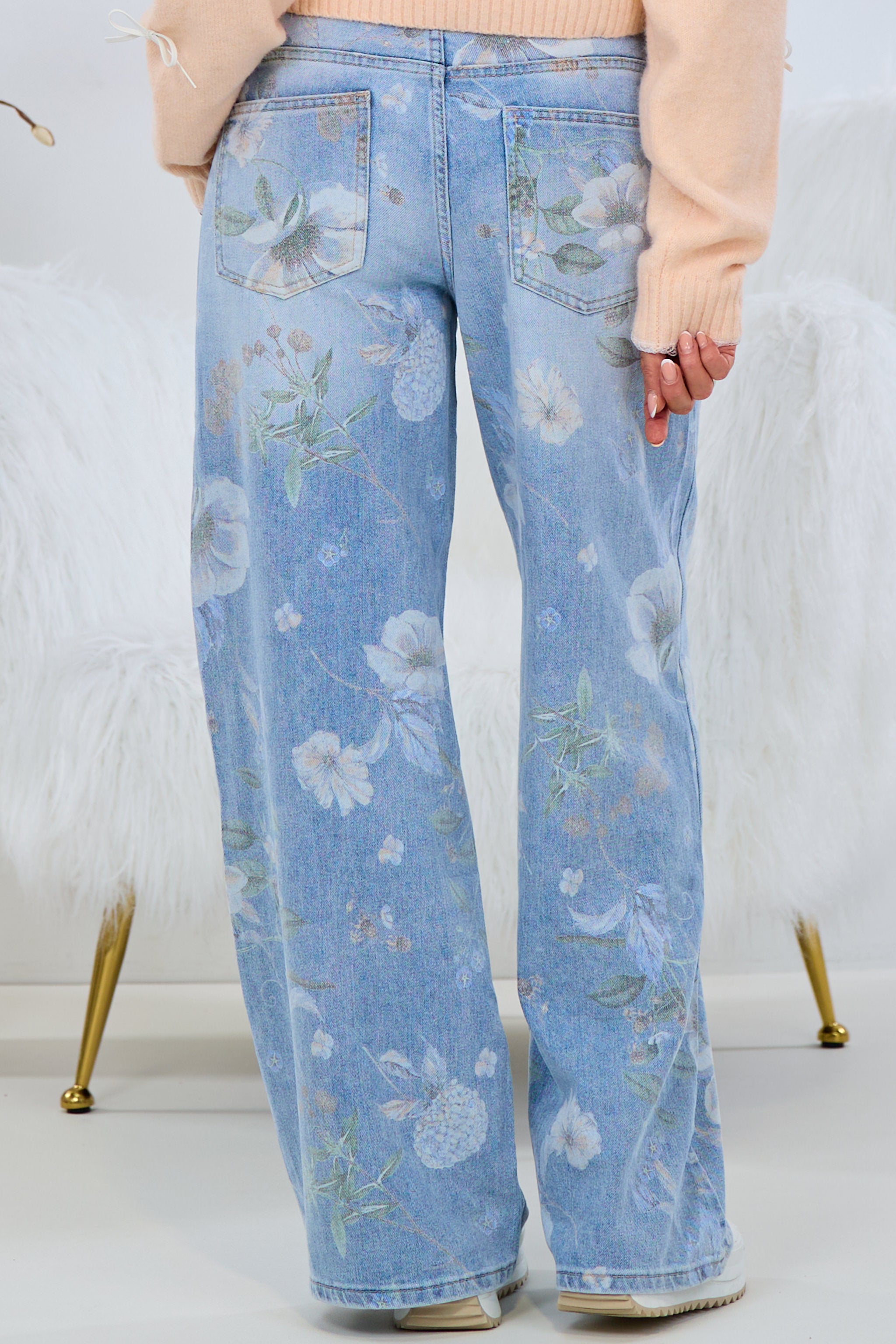 High Waist Jeans mit weitem Bein, denim-Blumen von Trends & Lifestyle Deutschland GmbH