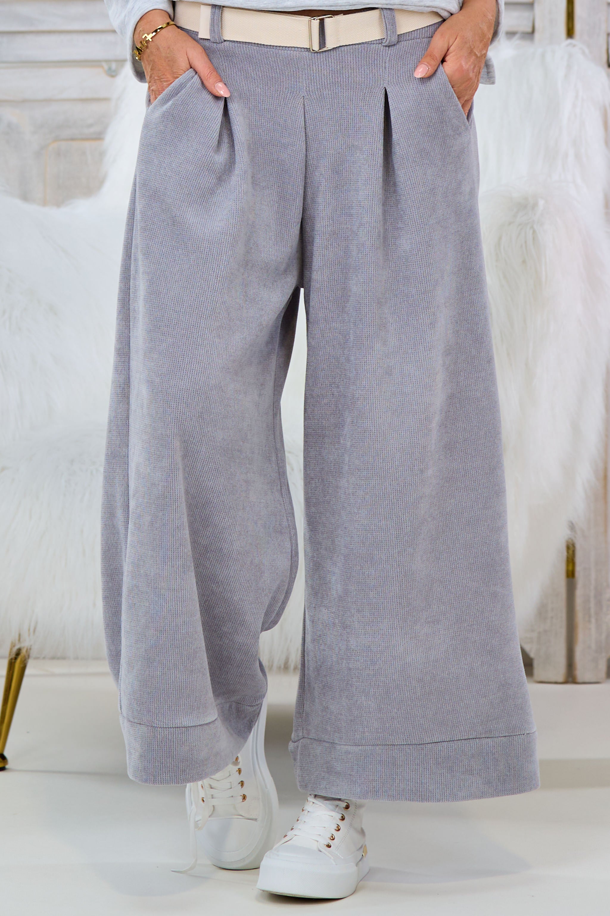 Weiche Chenille Hose mit weitem Bein, grau von Trends & Lifestyle Deutschland GmbH