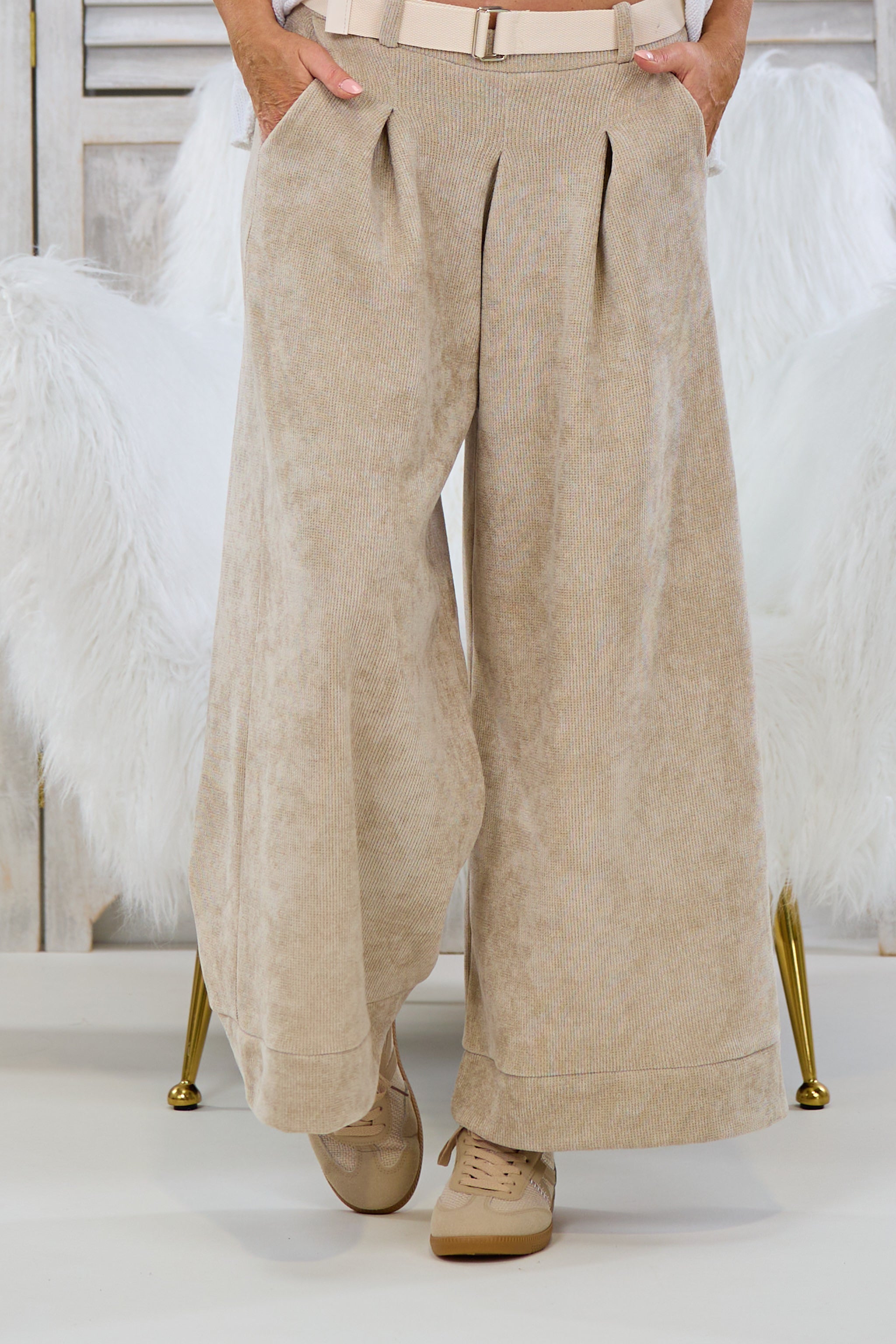 Weiche Chenille Hose mit weitem Bein, beige von Trends & Lifestyle Deutschland GmbH