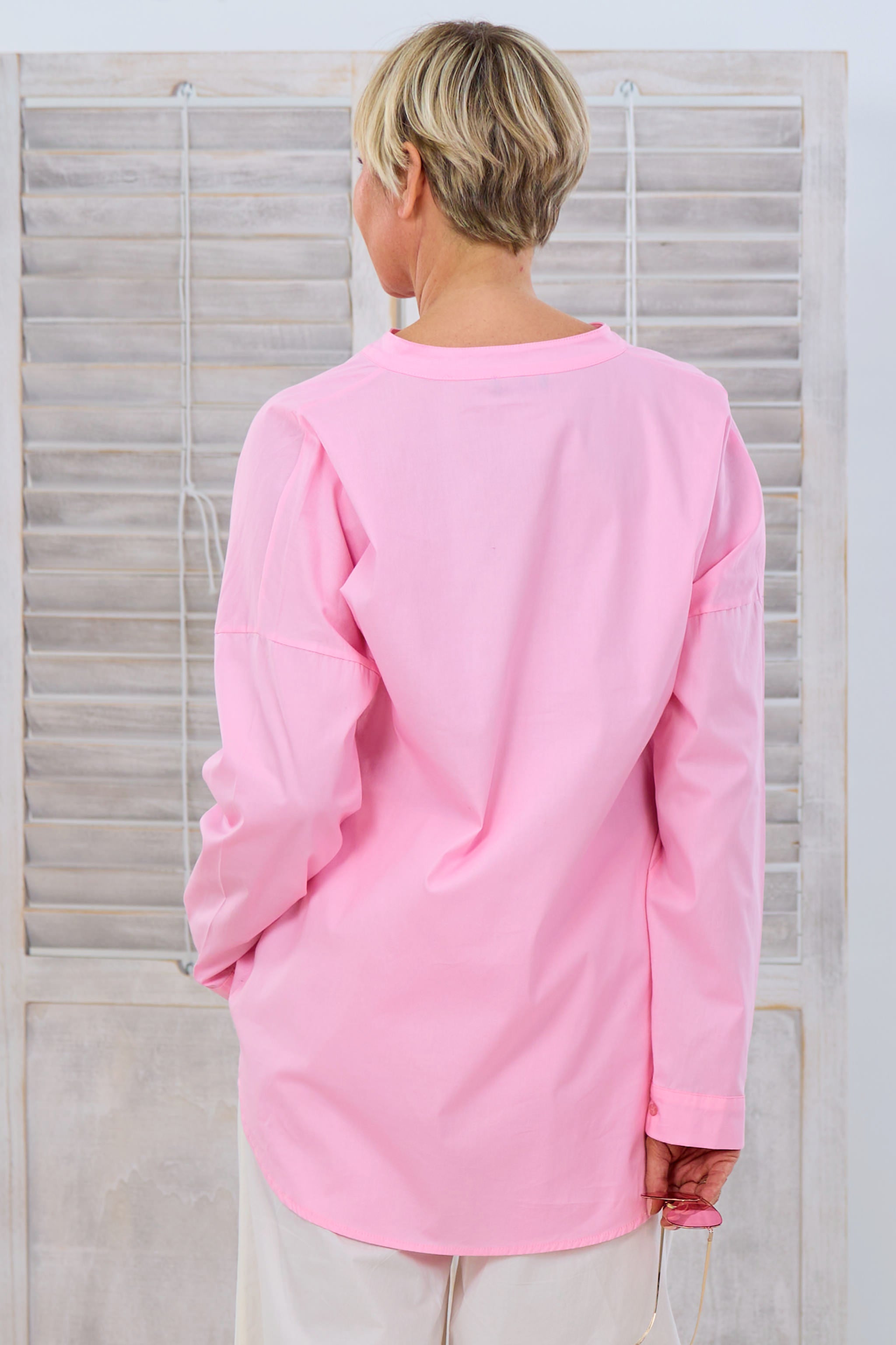 Bluse mit Abnähern am Abschluss, rosa von Trends & Lifestyle Deutschland GmbH