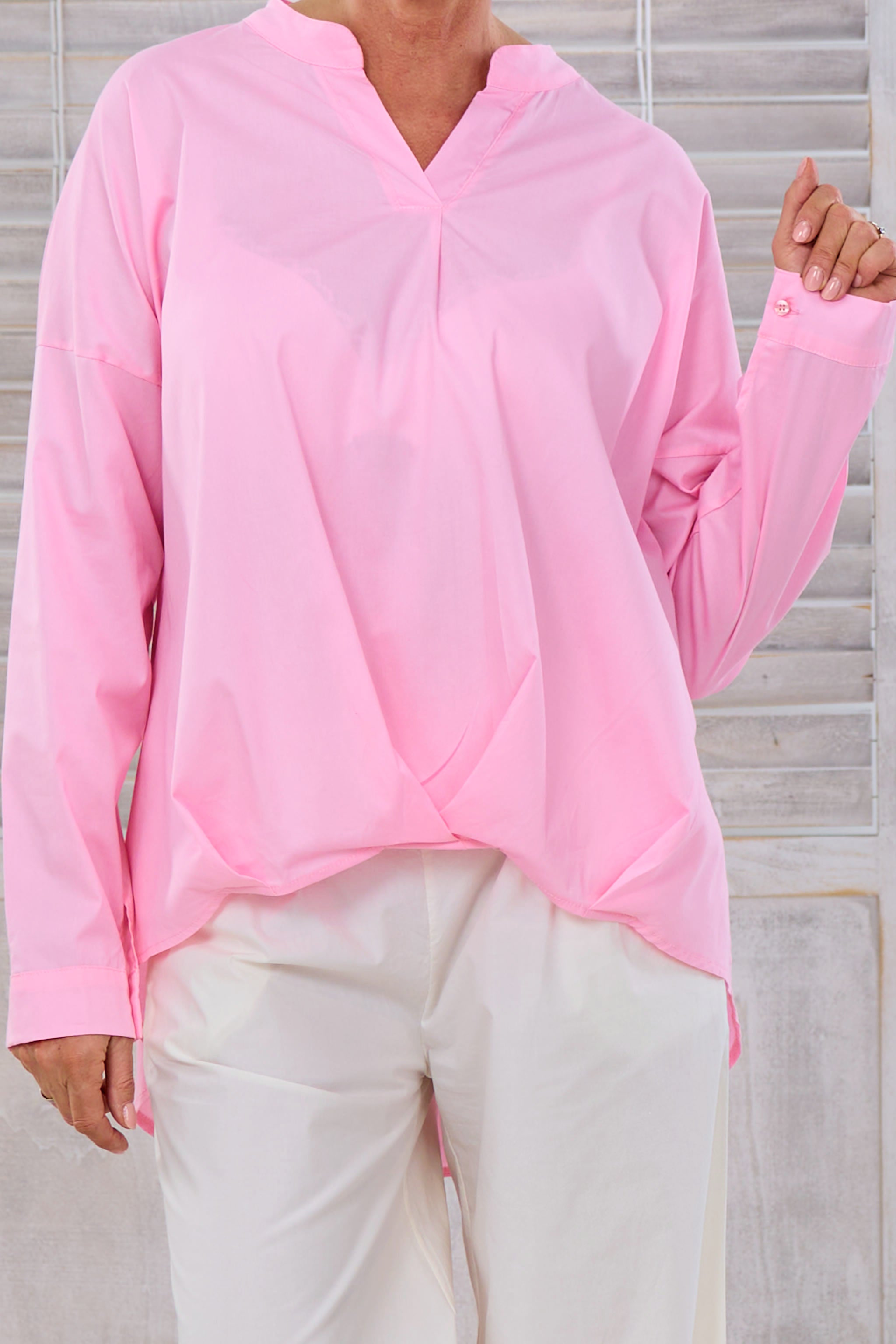 Bluse mit Abnähern am Abschluss, rosa von Trends & Lifestyle Deutschland GmbH