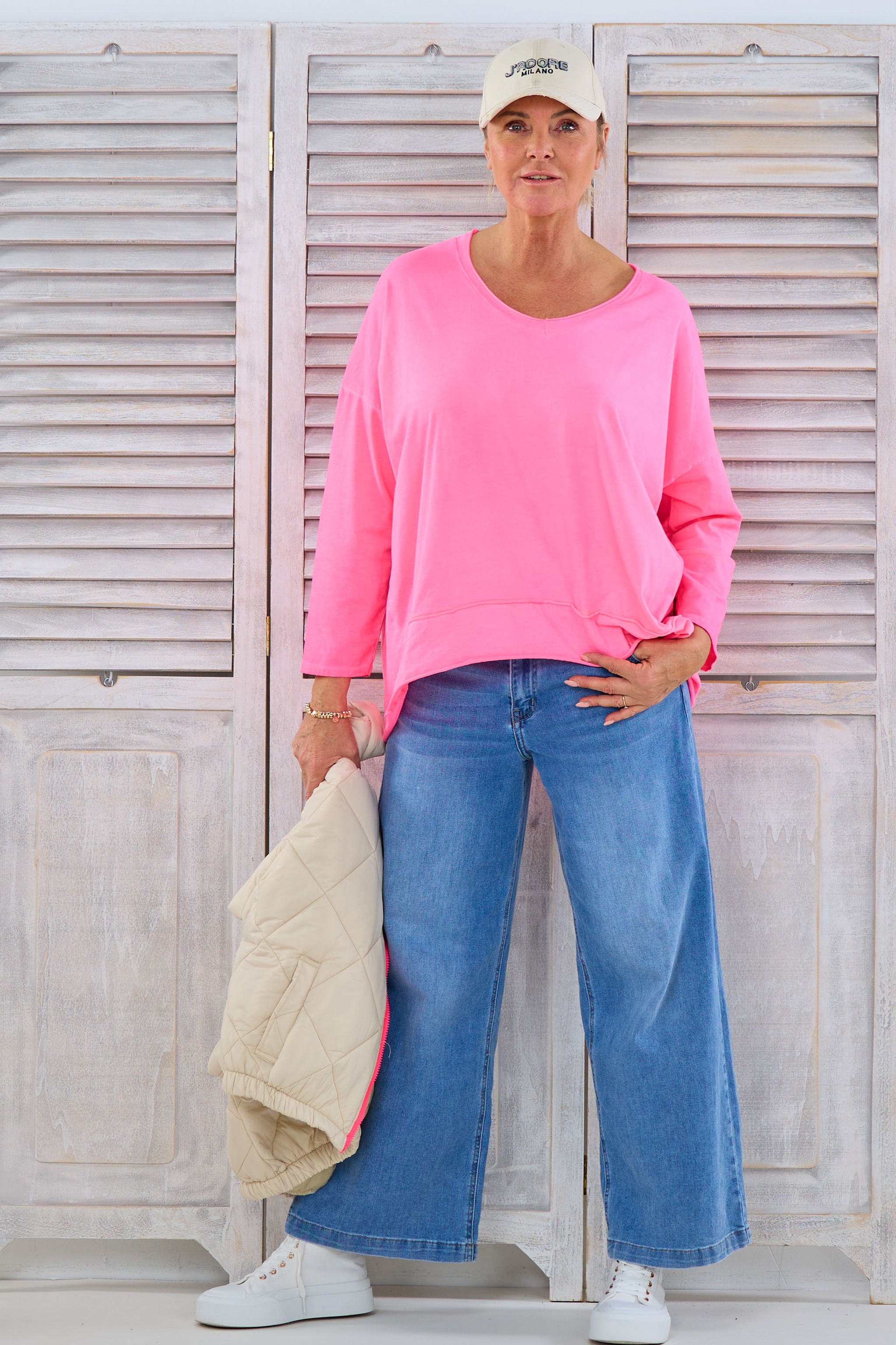 oversized T-Shirt mit V-Ausschnitt, neonpink von Trends & Lifestyle Deutschland GmbH