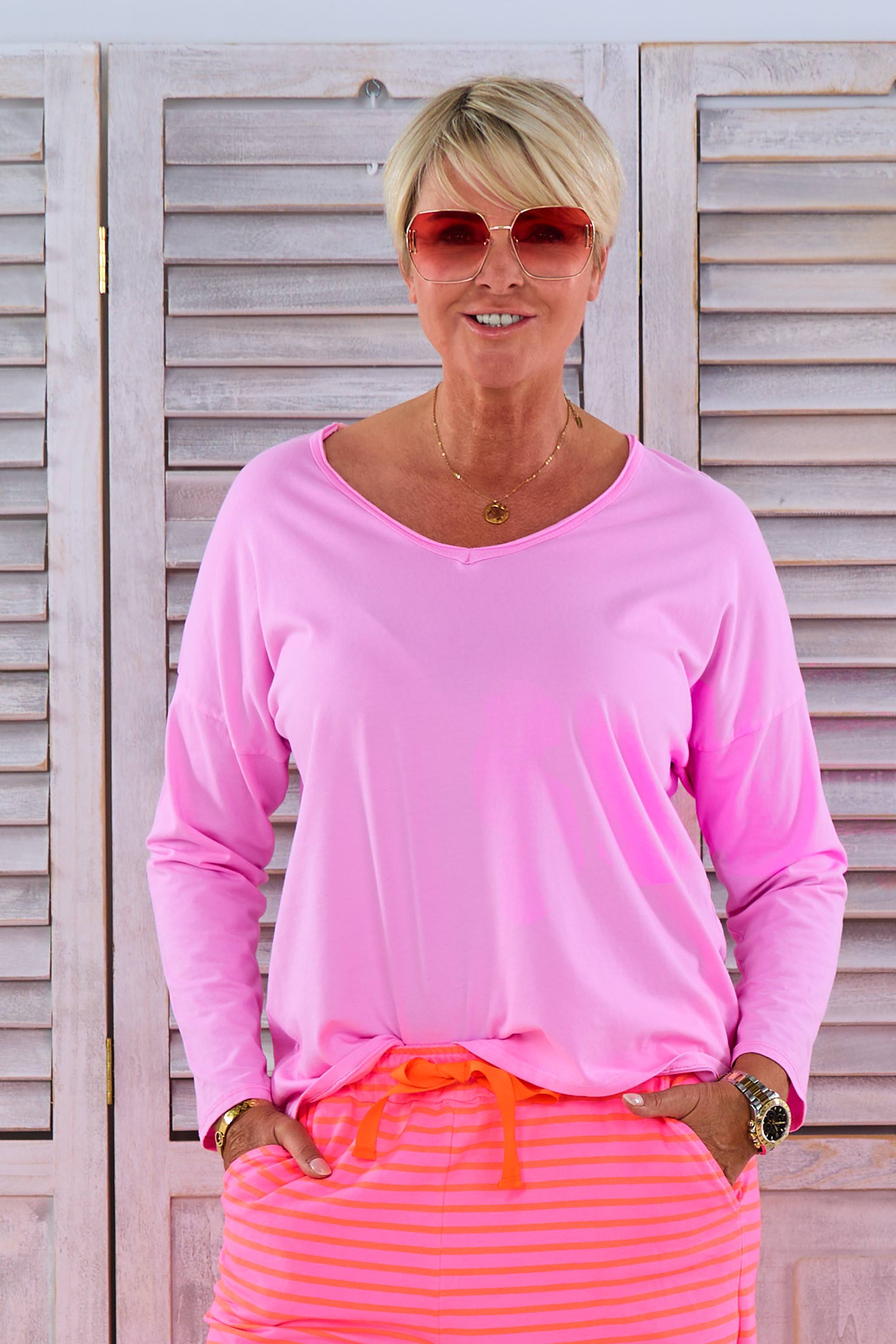 Langarm Basic Shirt mit V-Ausschnitt, 4 Farben