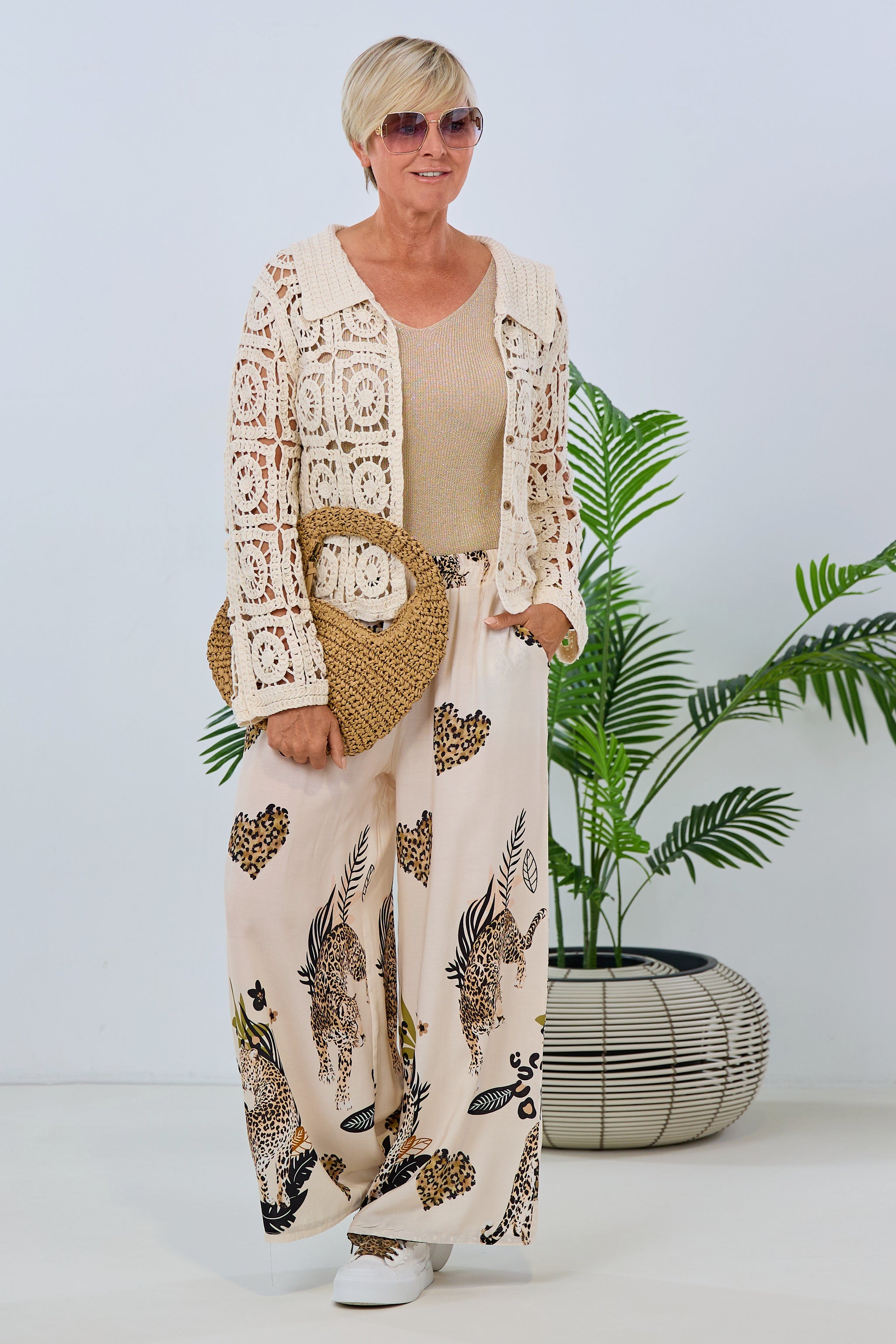 Jacke mit Kragen in Häkeloptik, beige von Trends & Lifestyle Deutschland GmbH
