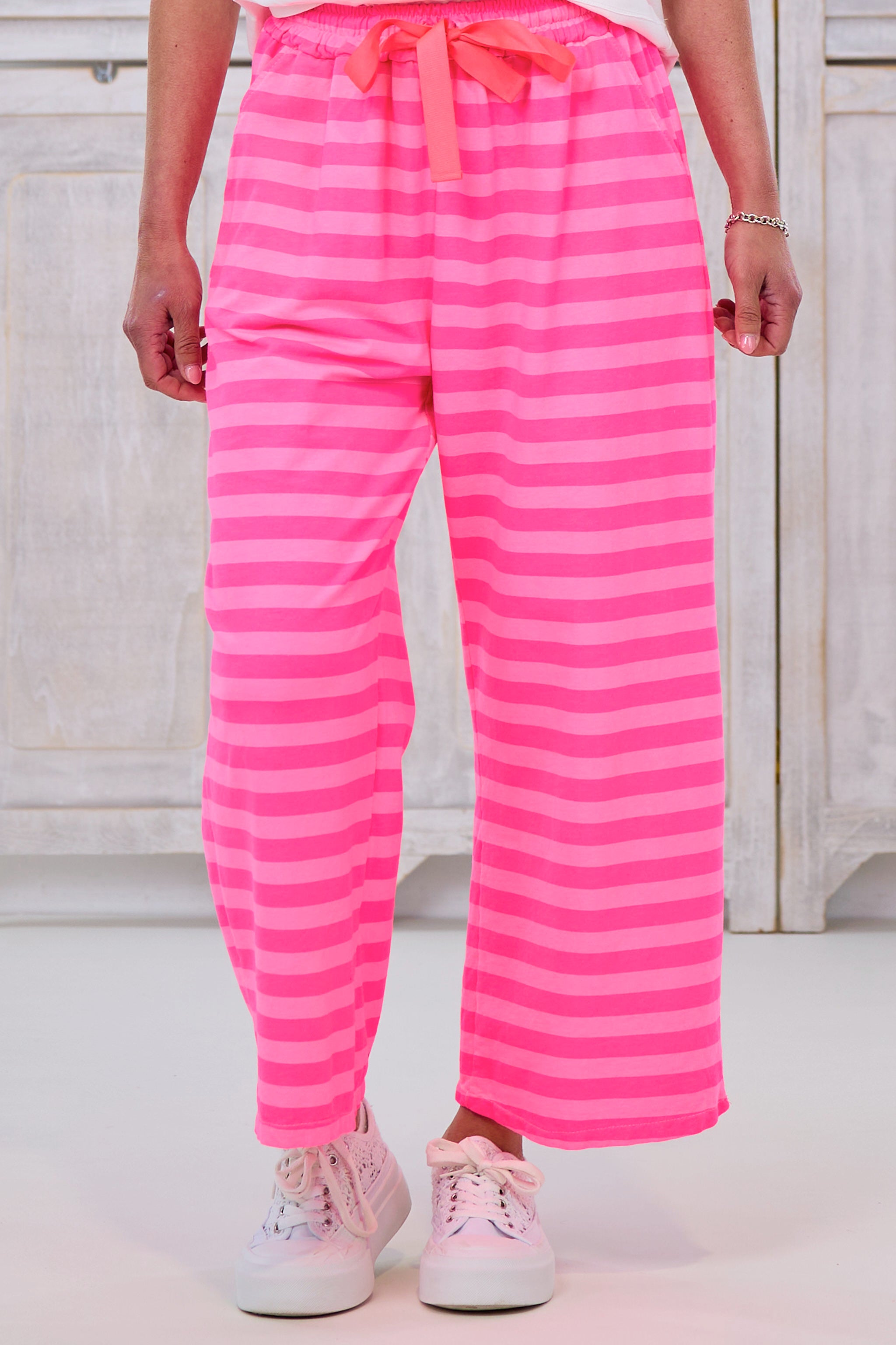 geringelte Sweaty Hose, neon pink-rosa von Trends & Lifestyle Deutschland GmbH