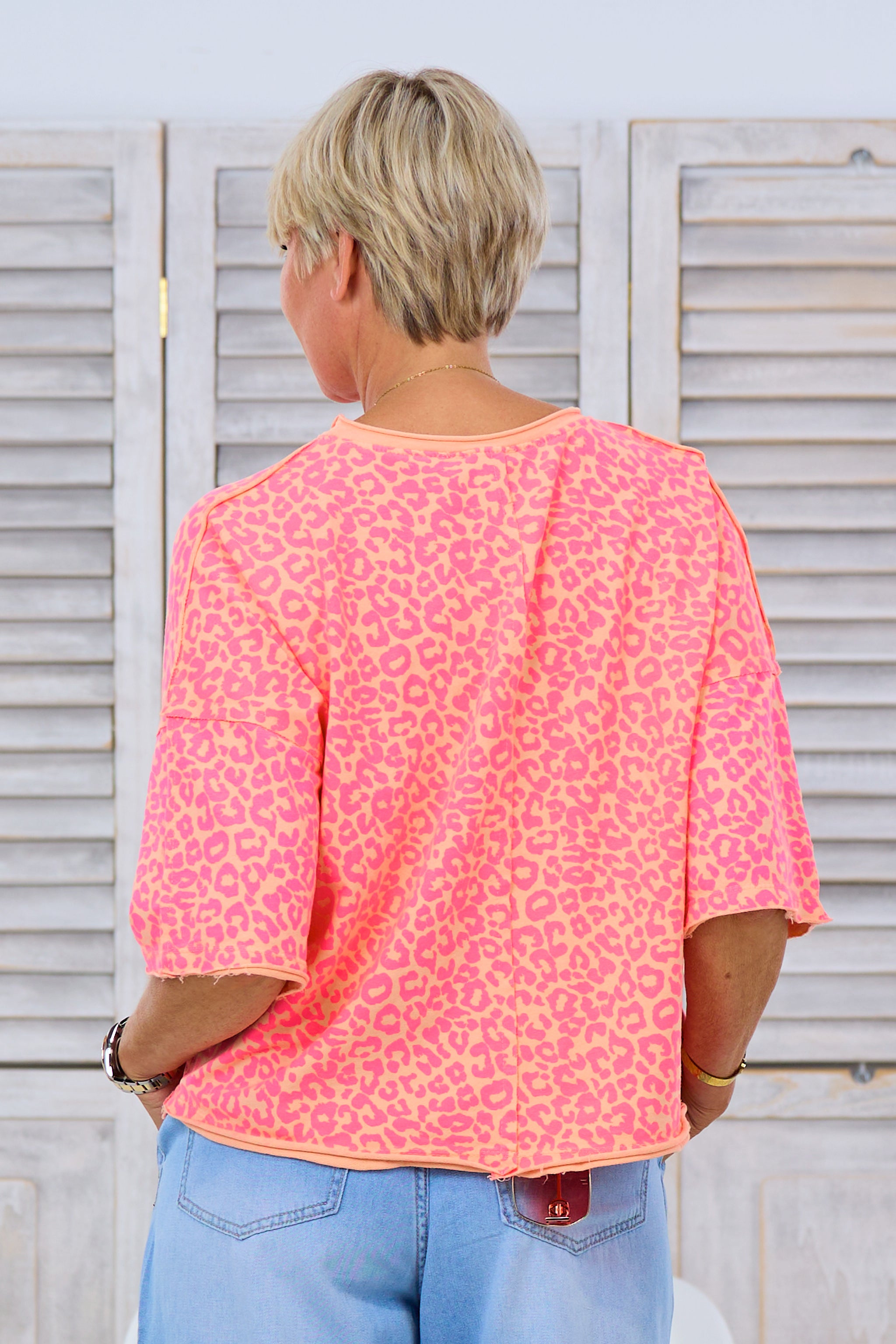 Sweaty im Leo-Look mit Brusttasche, apricot-pink von Trends & Lifestyle Deutschland GmbH