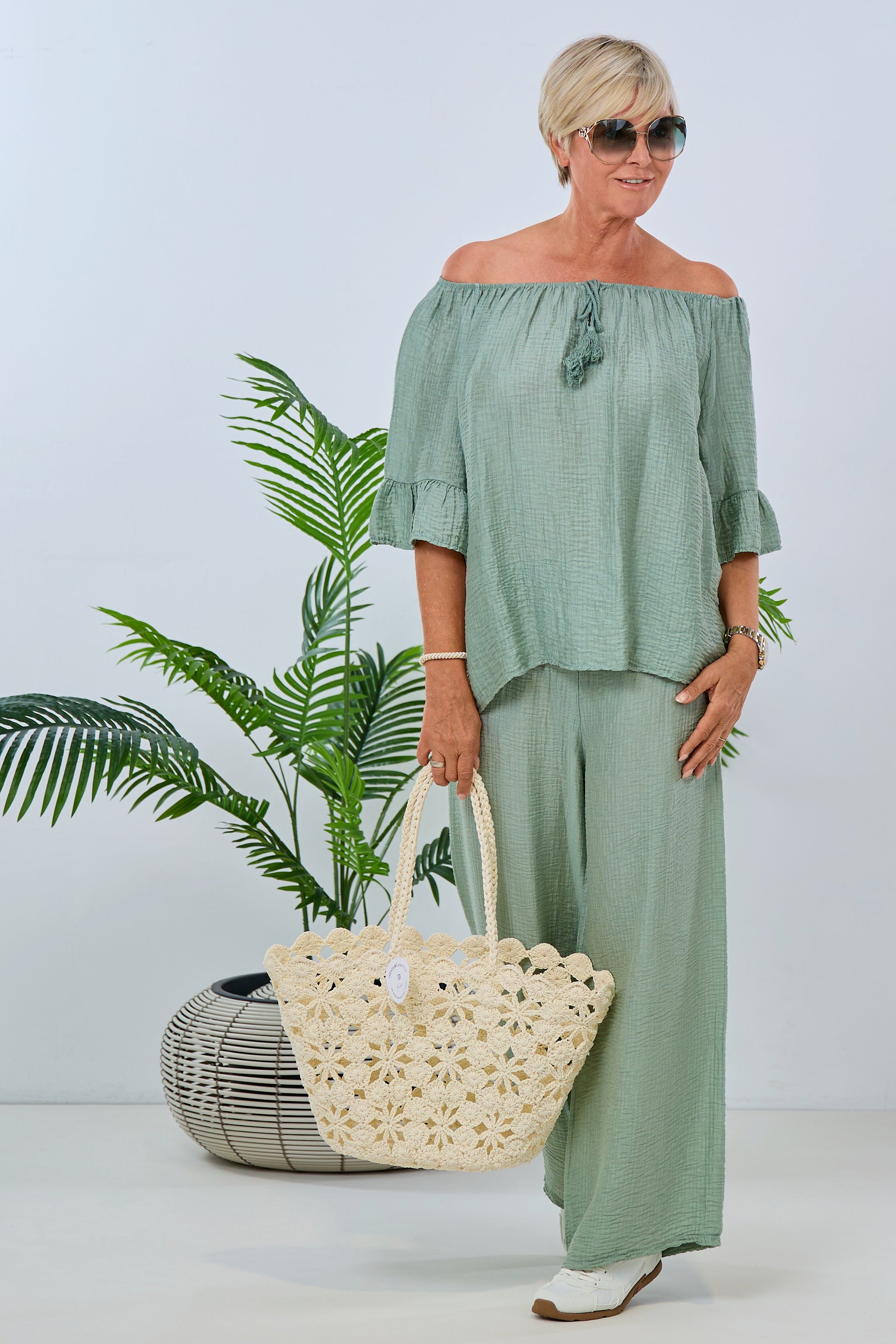 Musselin 2-Teiler, grün (schimmernd) von Trends & Lifestyle Deutschland GmbH