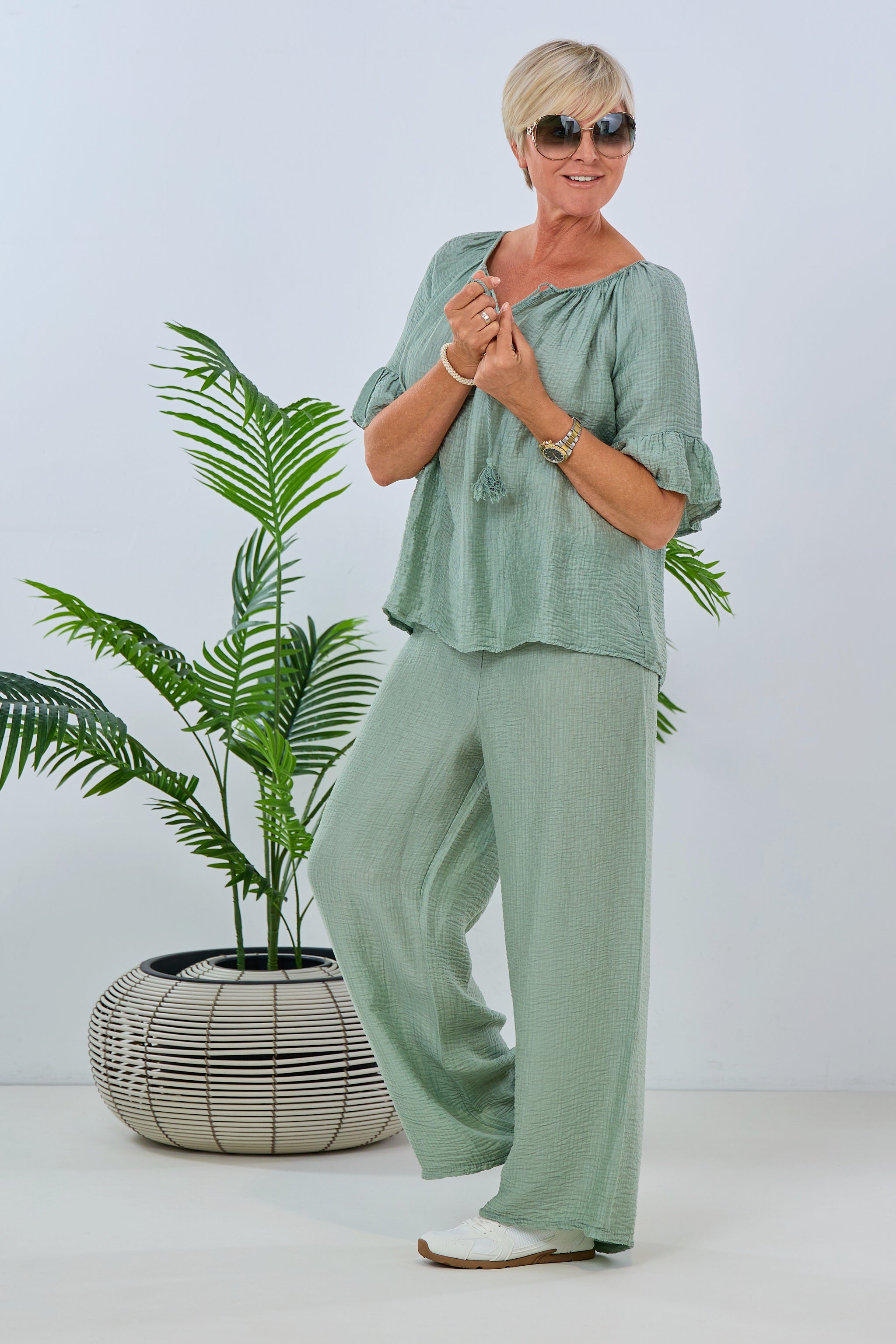 Musselin 2-Teiler, grün (schimmernd) von Trends & Lifestyle Deutschland GmbH